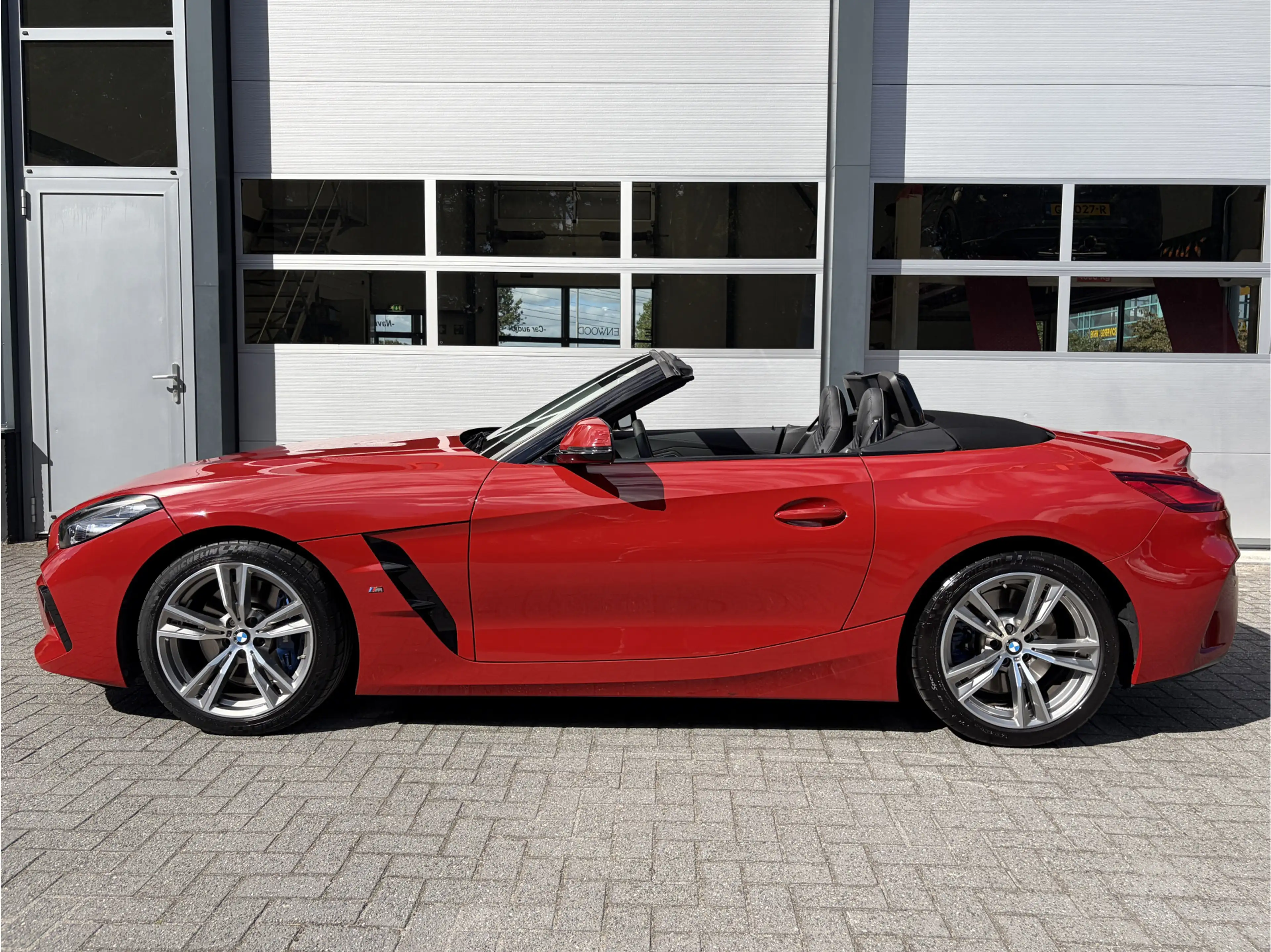 BMW Z4 Roadster sDrive30i M-Sport High Executive Camera — photo 6