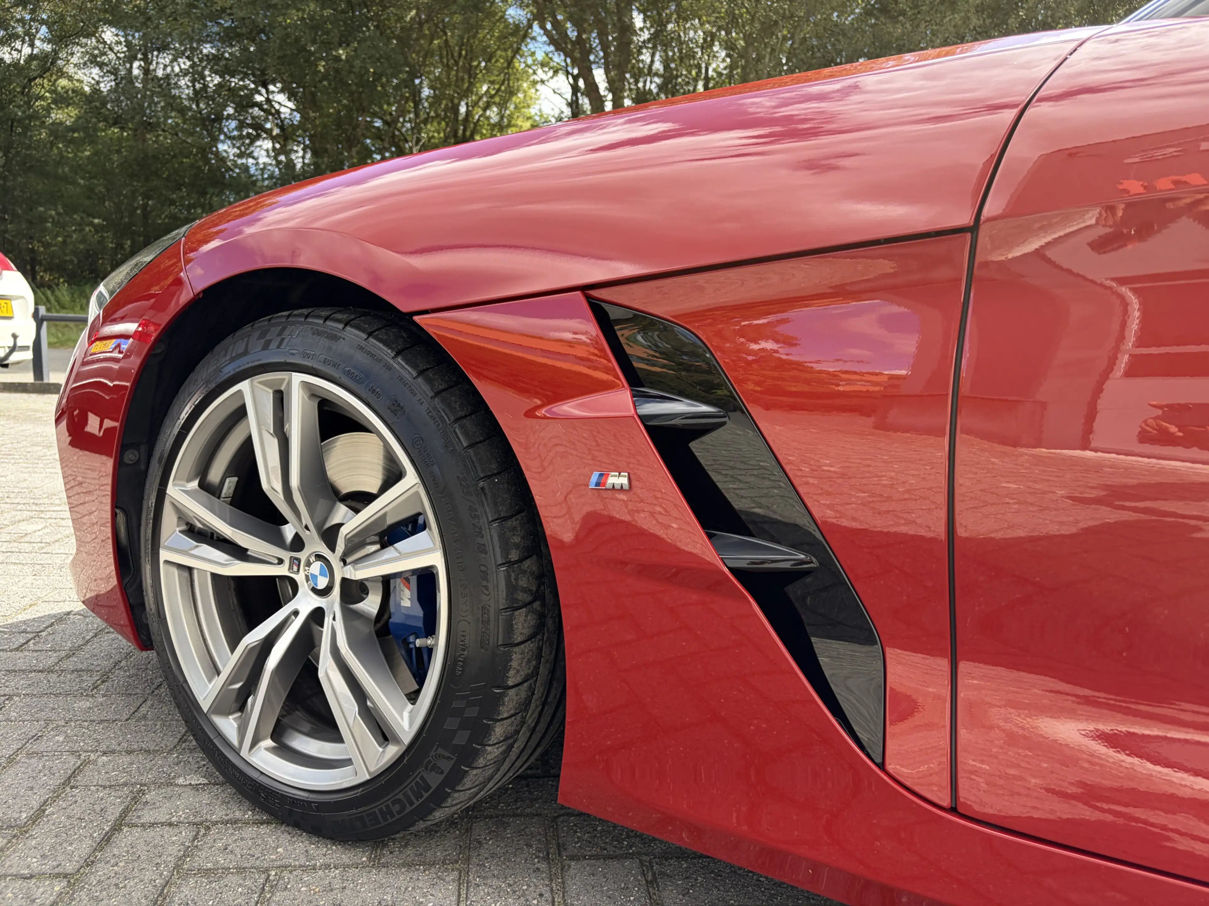 BMW Z4 Roadster sDrive30i M-Sport High Executive Camera — photo 10