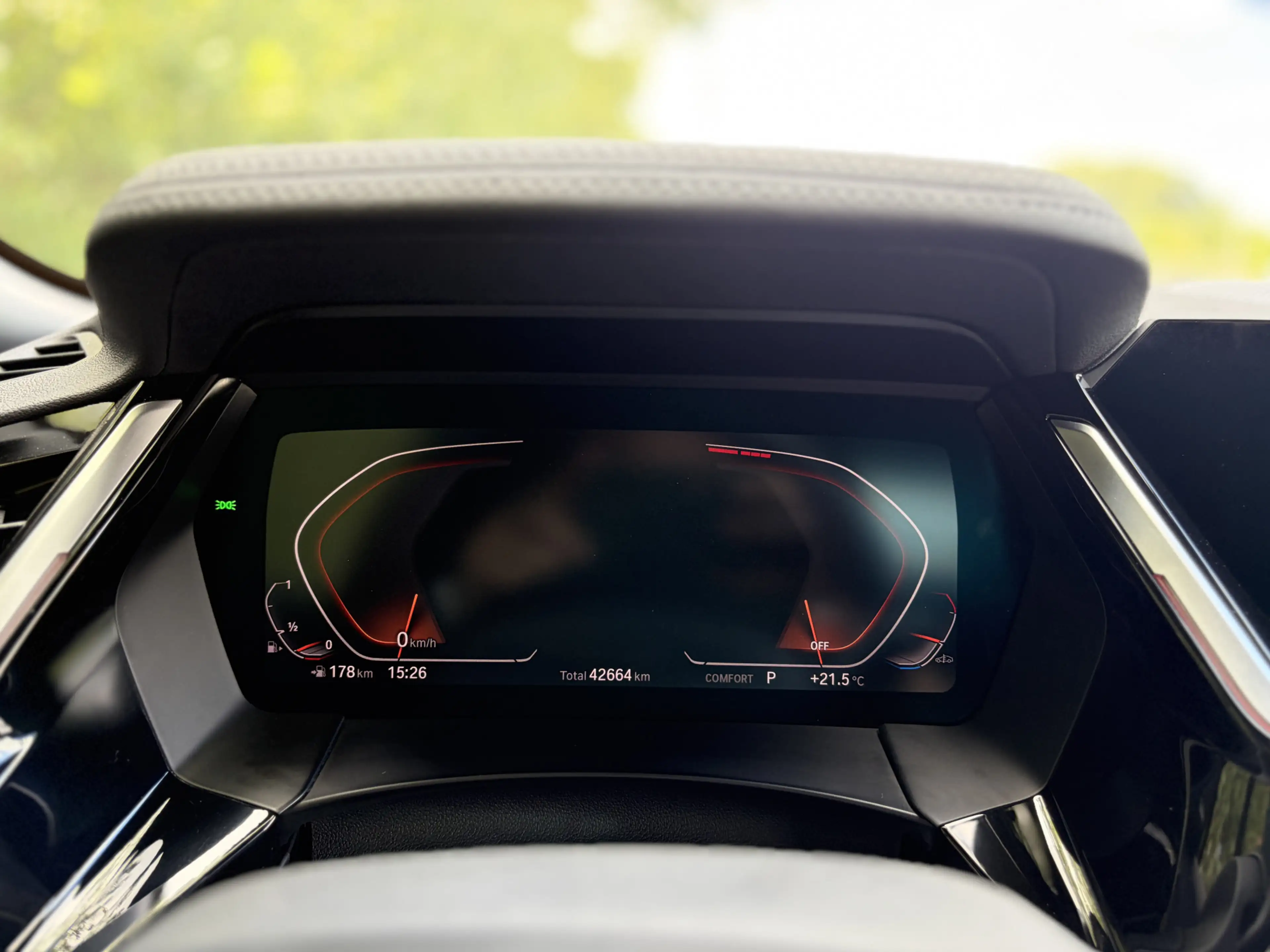 BMW Z4 Roadster sDrive30i M-Sport High Executive Camera — photo 43
