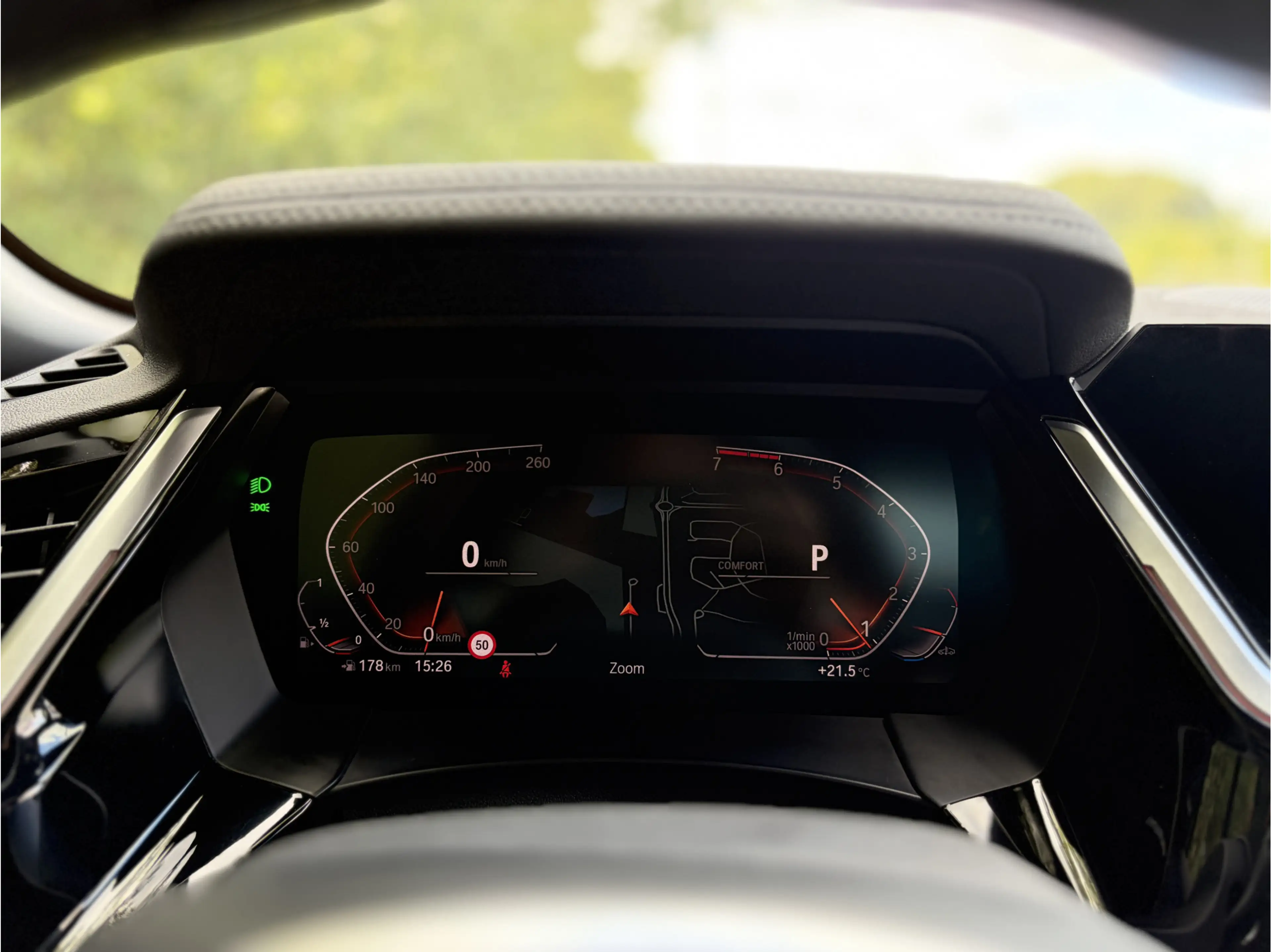 BMW Z4 Roadster sDrive30i M-Sport High Executive Camera — photo 42