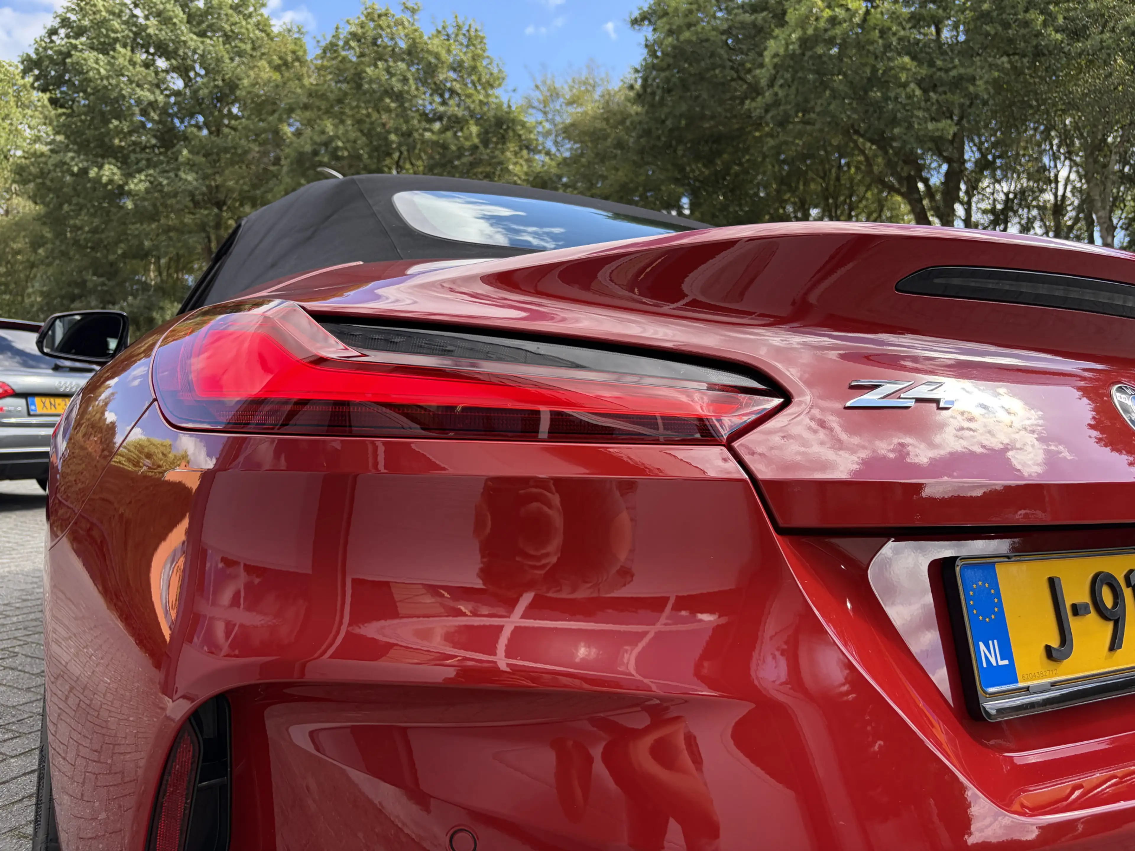BMW Z4 Roadster sDrive30i M-Sport High Executive Camera — photo 9