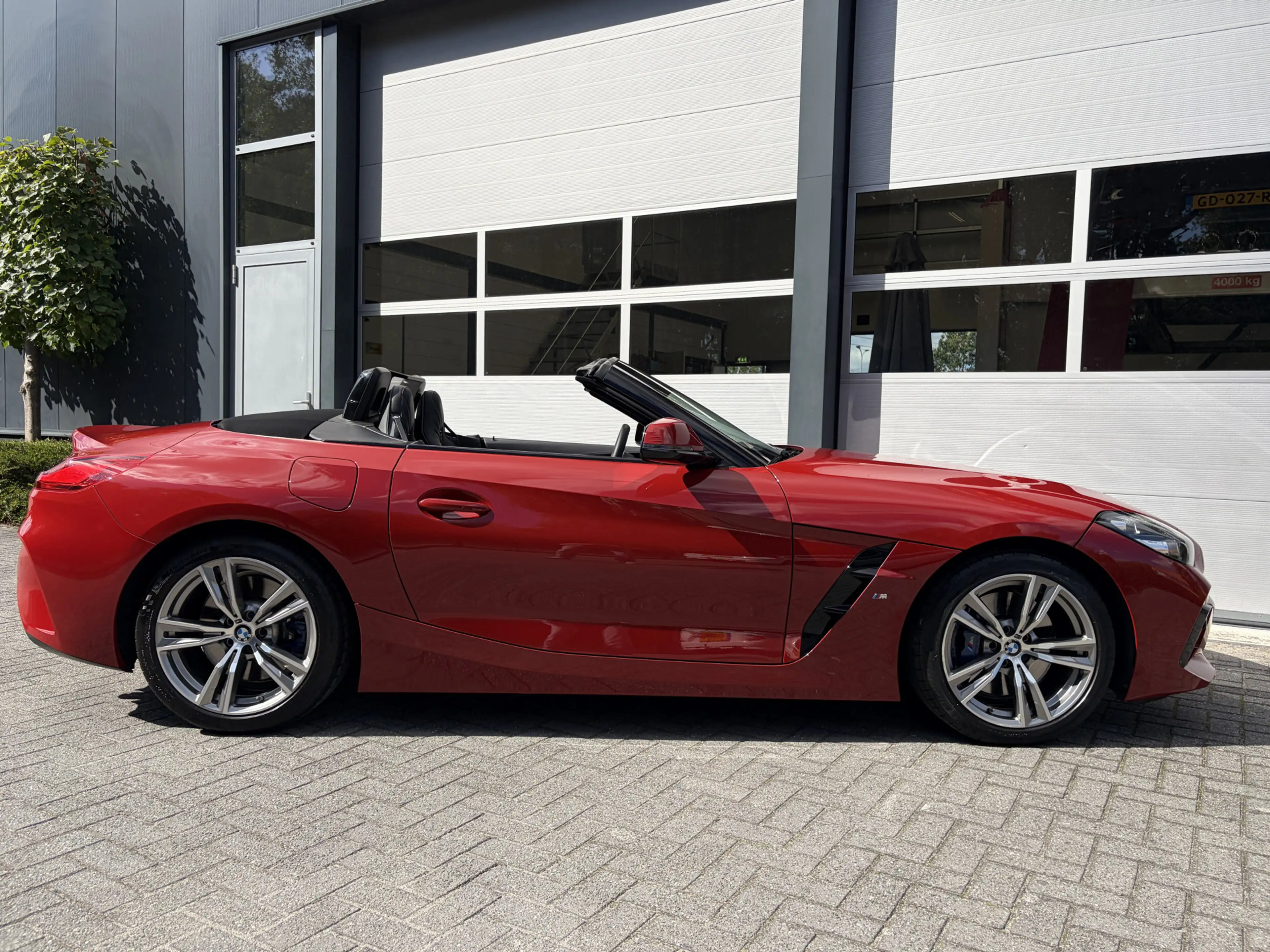 BMW Z4 Roadster sDrive30i M-Sport High Executive Camera — photo 30