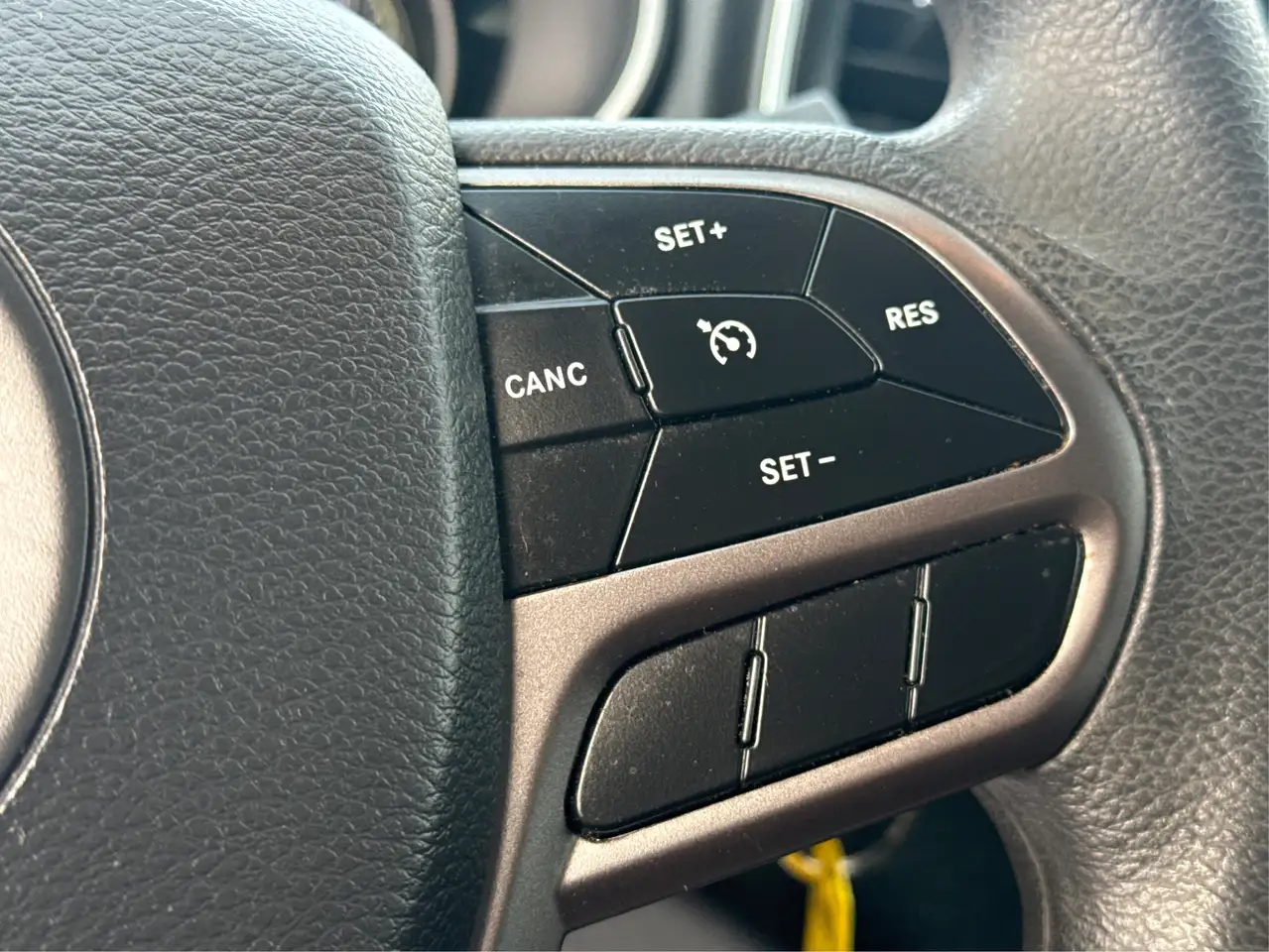 Jeep Cherokee снимка Jeep Cherokee