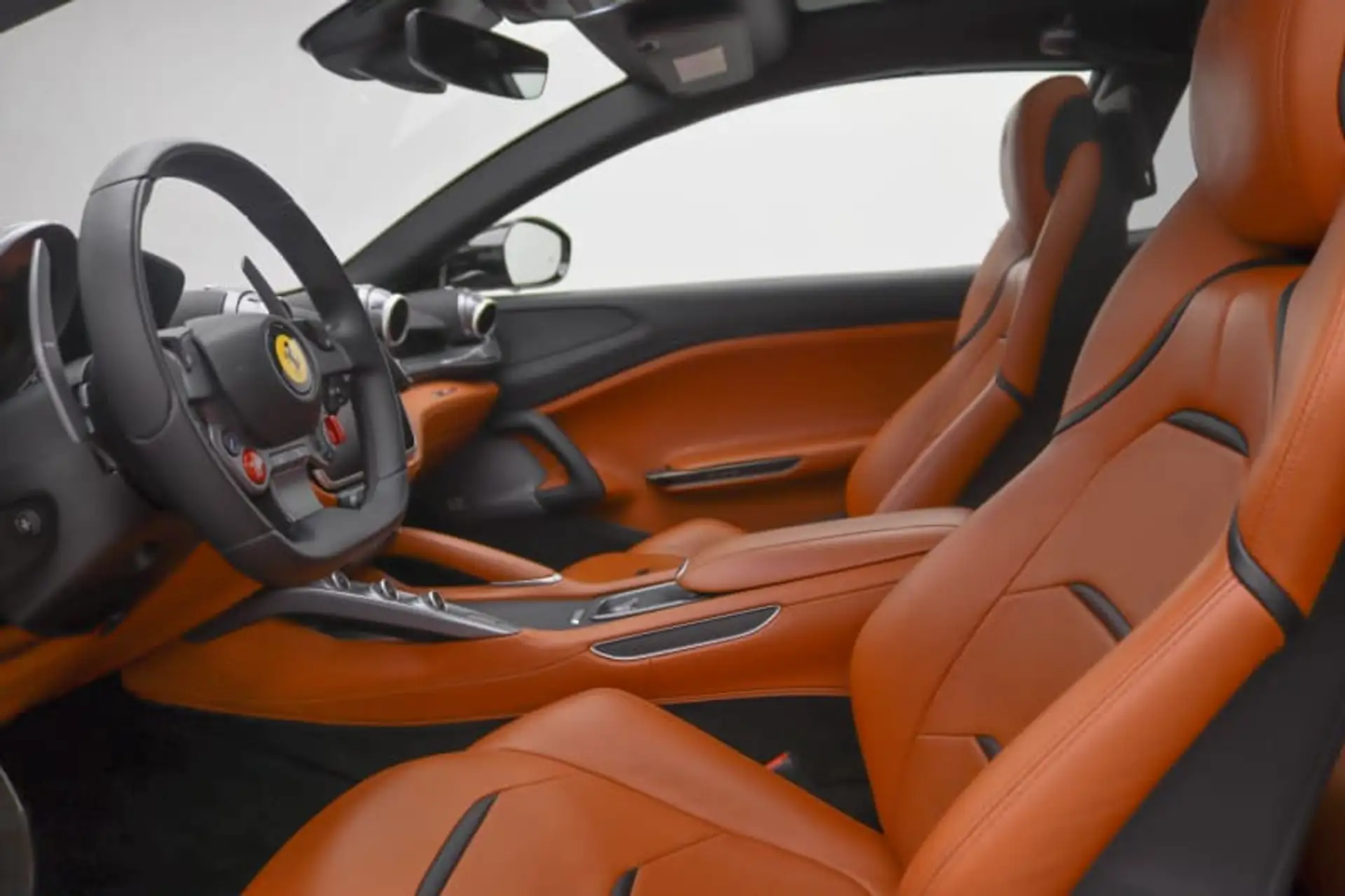 페라리 GTC4 루쏘 2020 검정 사진 8