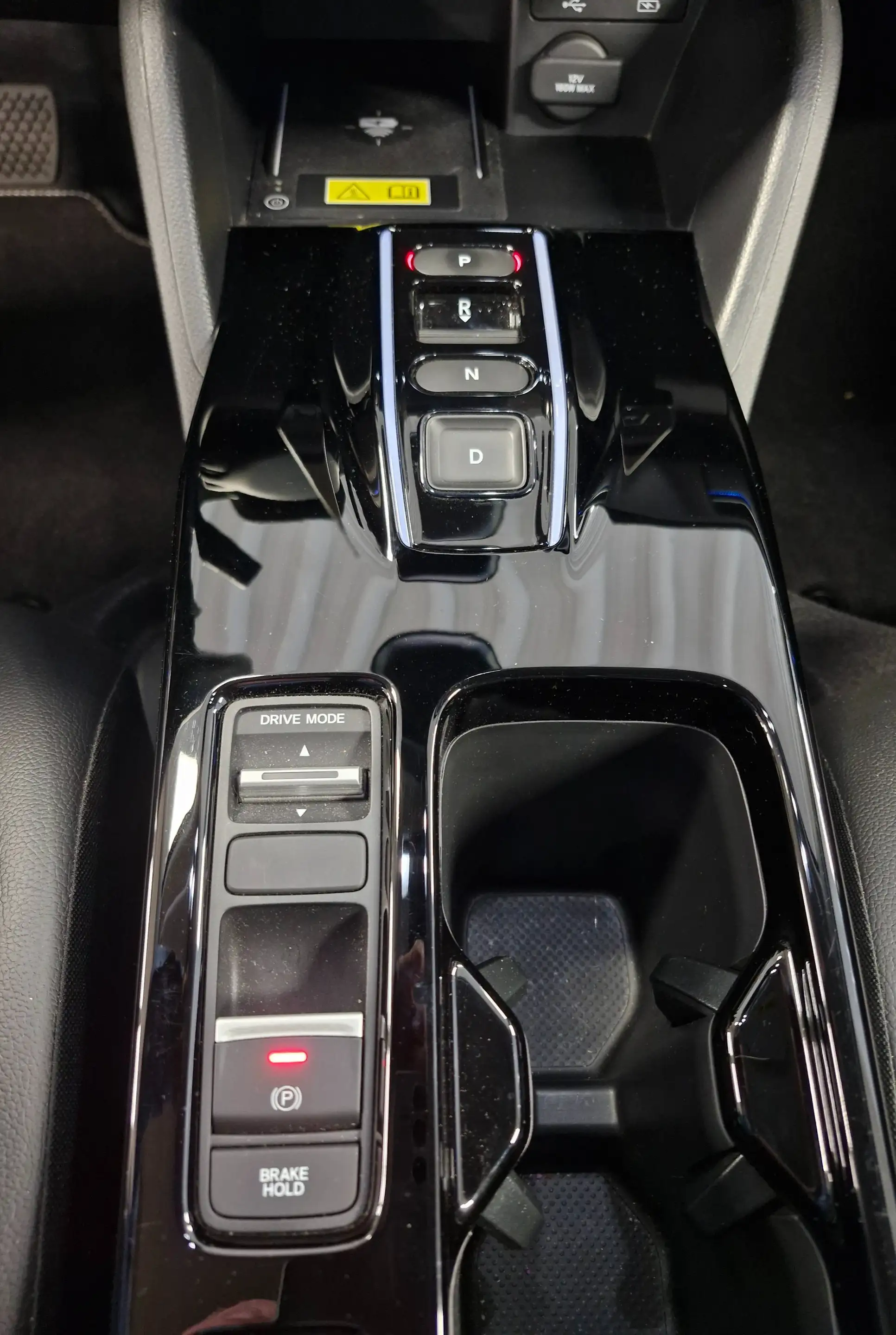 Honda e:Ny1 Basis — photo 11
