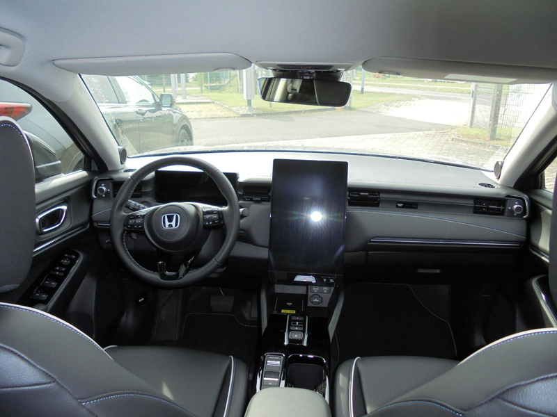 Honda e:Ny1 Basis — photo 5