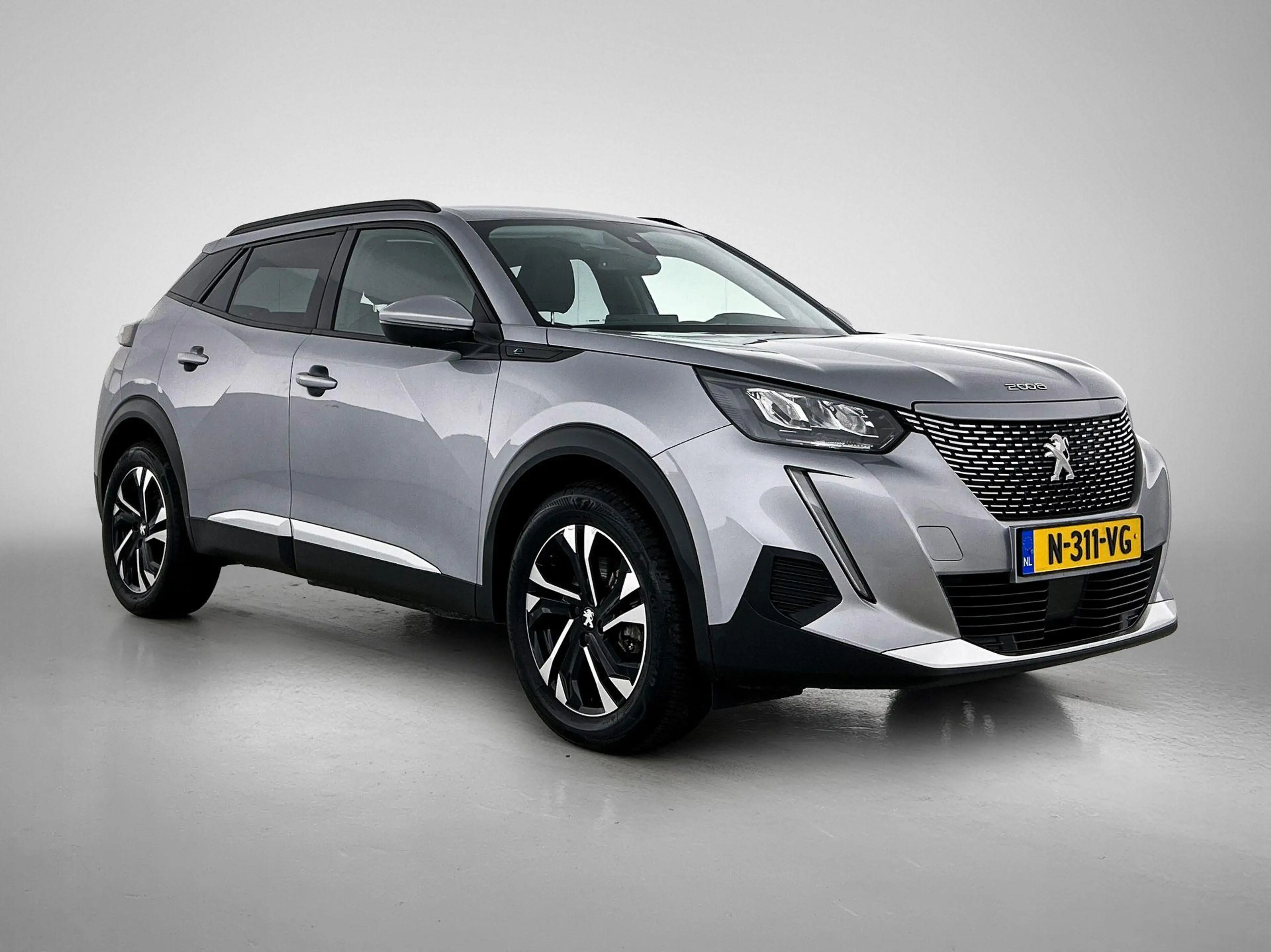 Peugeot e-2008 EV 136pk Allure 50 kWh Automaat | Navigatie | Acht — photo 2