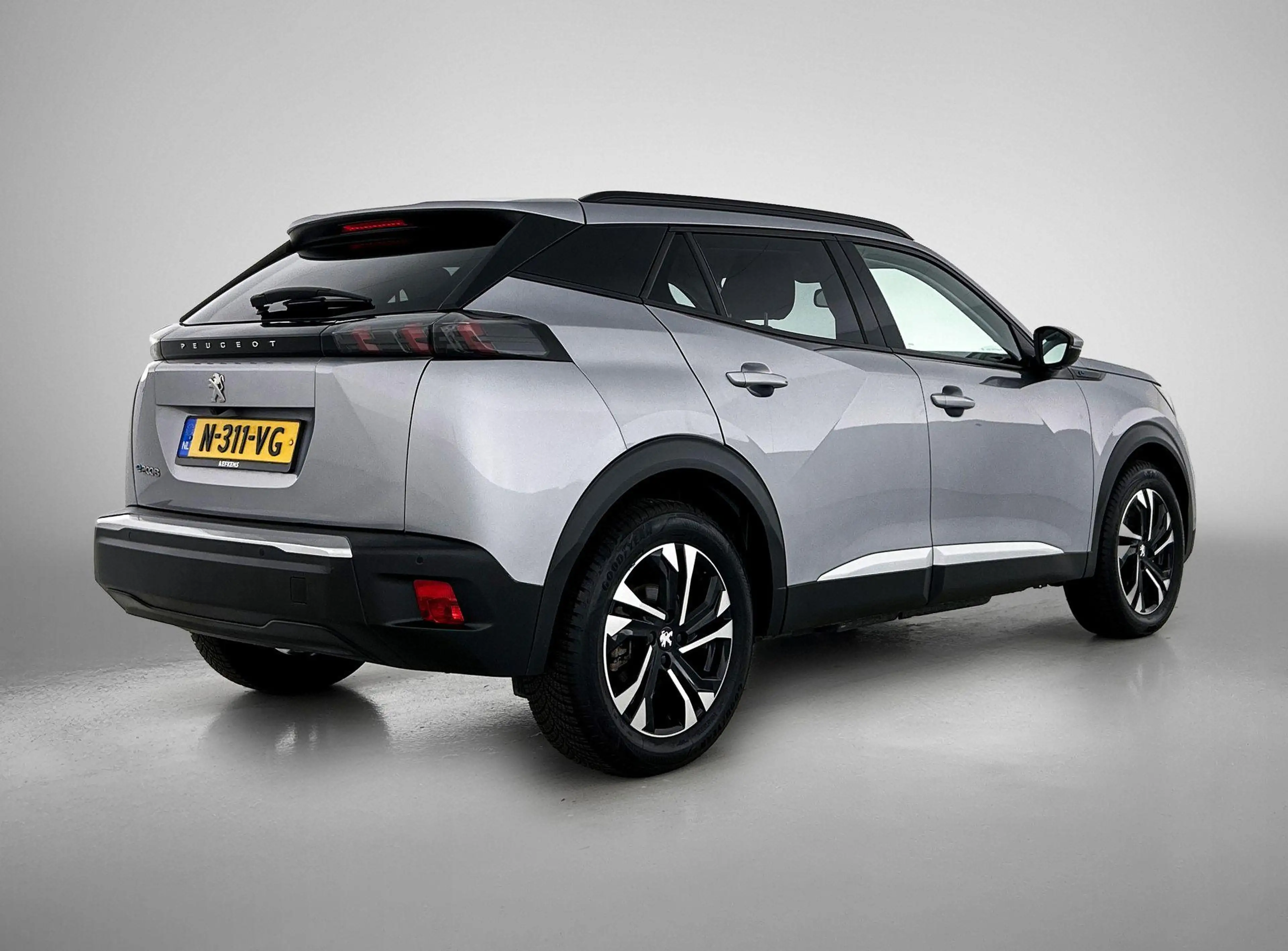 Peugeot e-2008 EV 136pk Allure 50 kWh Automaat | Navigatie | Acht — photo 8