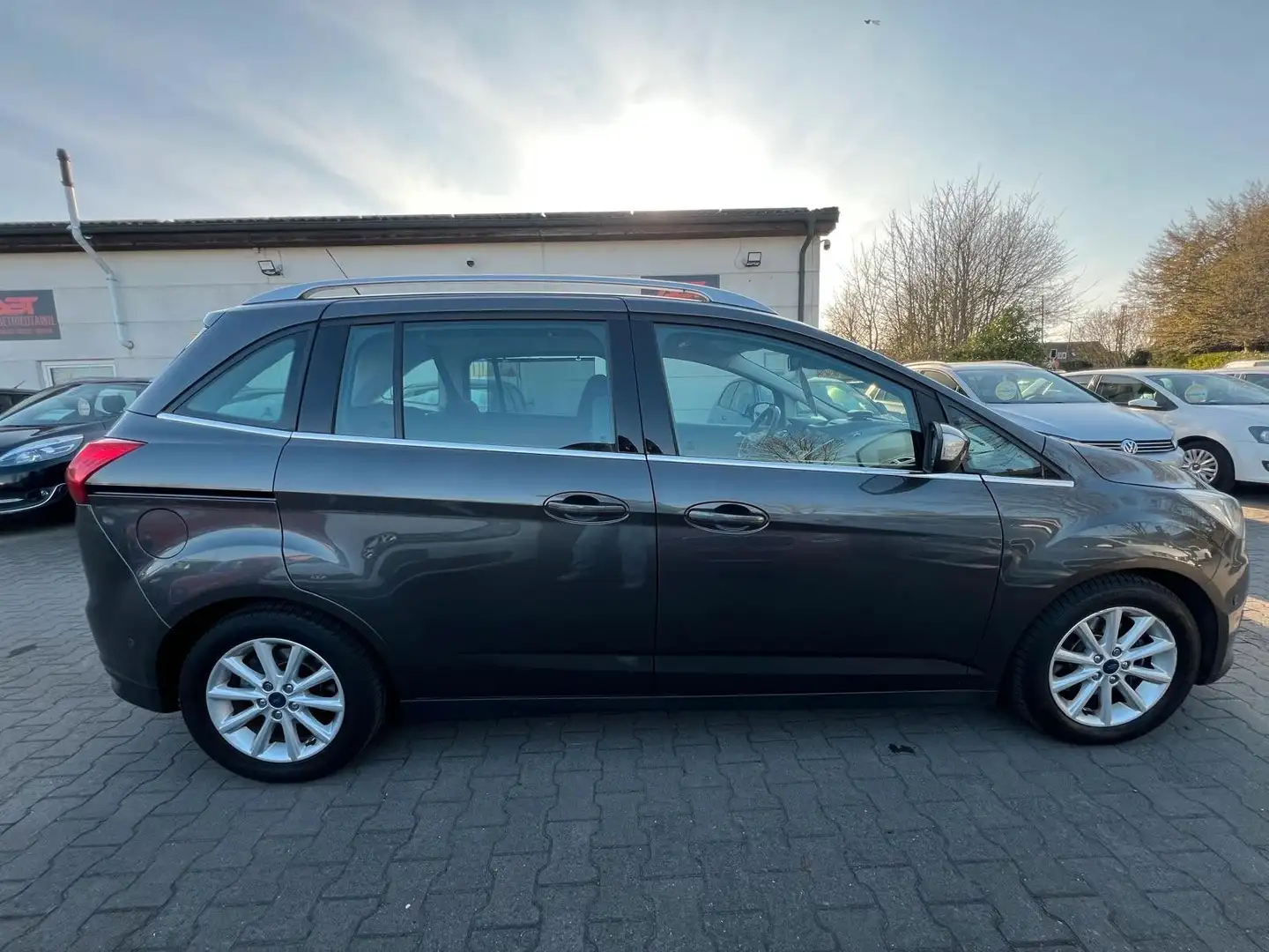 Ford Grand C-Max 1.5 Titanium, Navi, PDC, 2.Hand Grau - 2