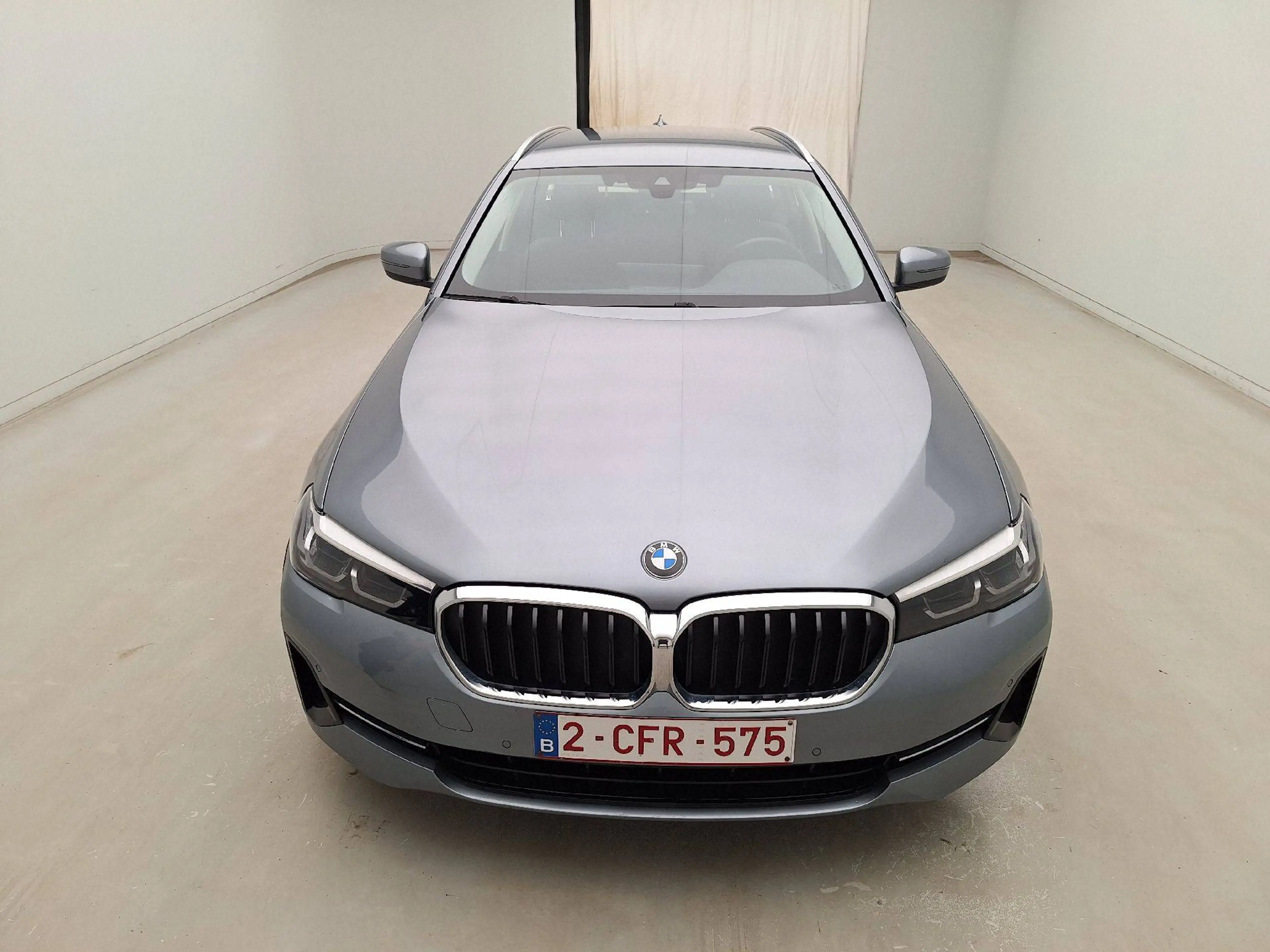 BMW 518 dA Touring **CUIR NAPPA-NAVI-CAMERA-DIGITAL COCKPIT-ATTELAGE** — photo 4