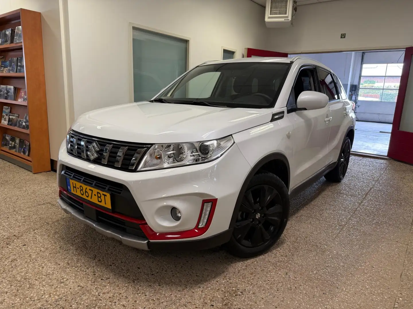 Suzuki Vitara 1.0 Boosterjet Select |Navi | NL | Trekhaak Wit - 1
