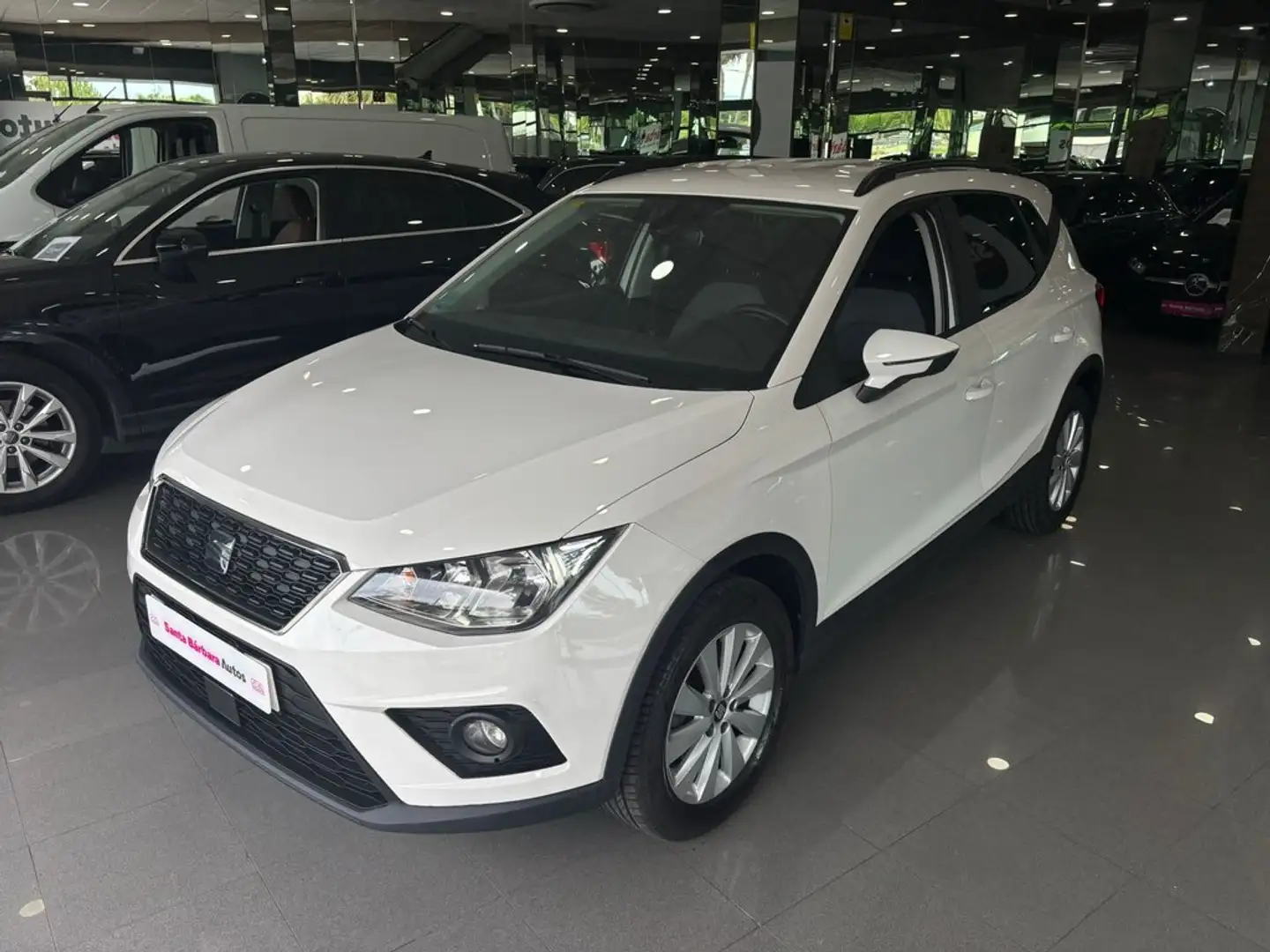 SEAT Arona 1.6 TDI 70kW (95CV) Xcellence Ecomotive Blanco - 1