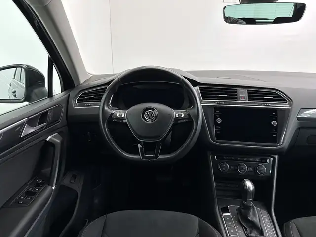 Volkswagen Tiguan view 11