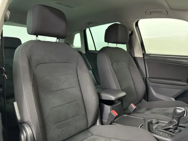 Volkswagen Tiguan view 15