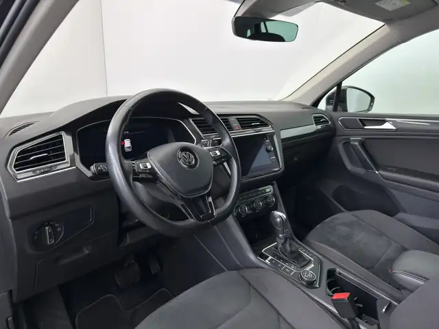 Volkswagen Tiguan view 9