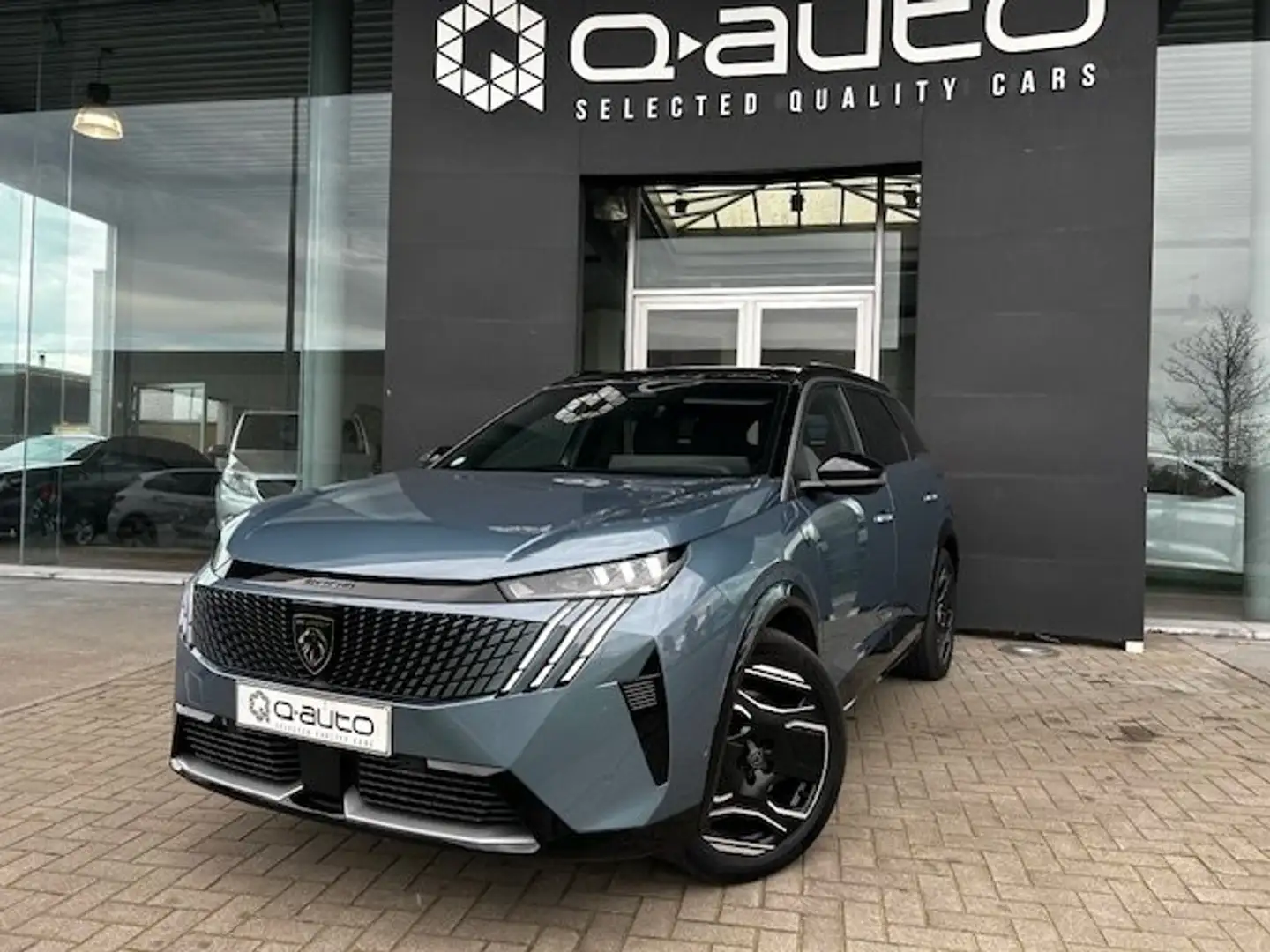 Peugeot 5008 Elektro / GPS / Pano / 360° / Leder / 7 Seats Grijs - 1