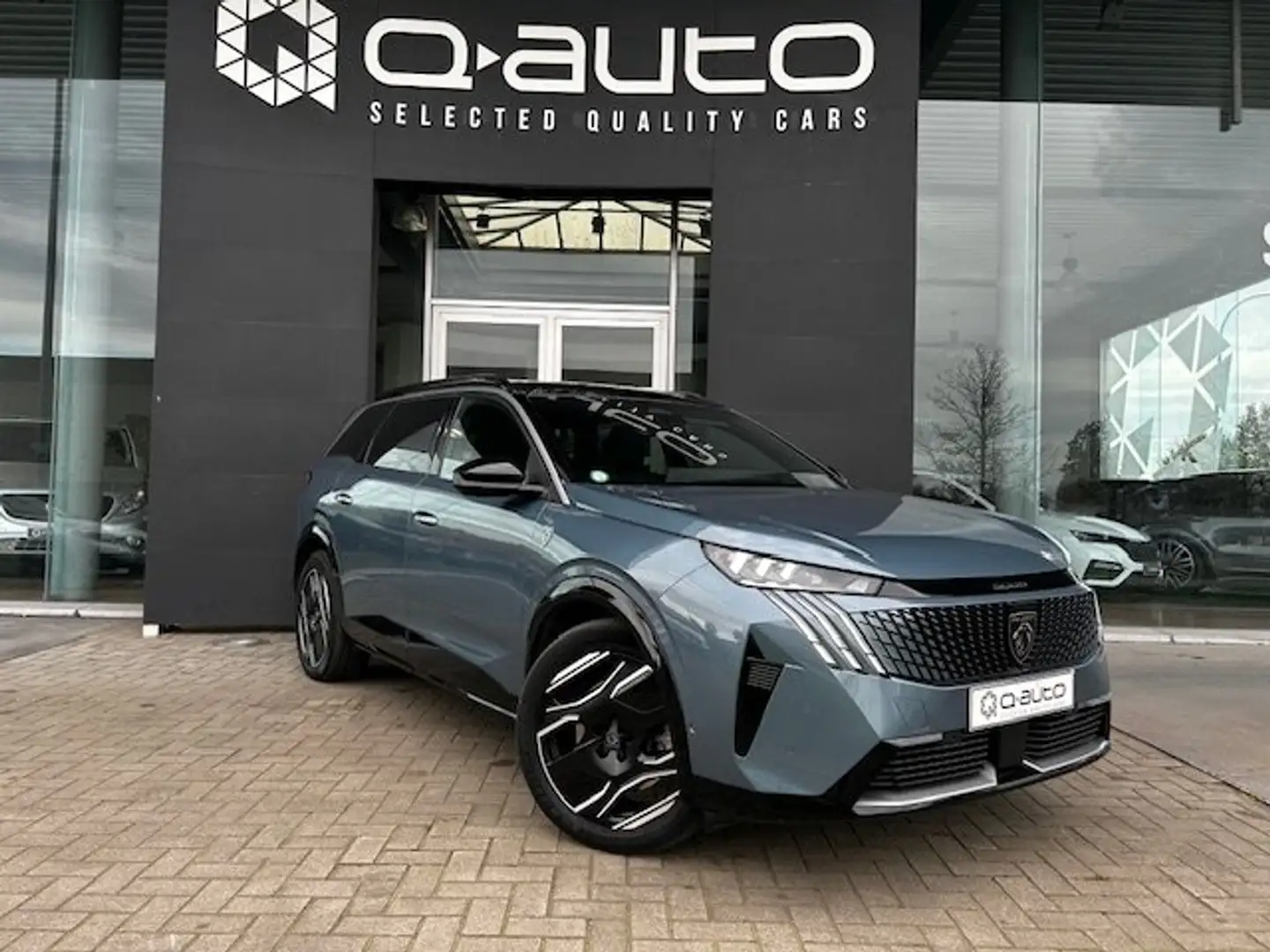 Peugeot 5008 Elektro / GPS / Pano / 360° / Leder / 7 Seats Grijs - 2
