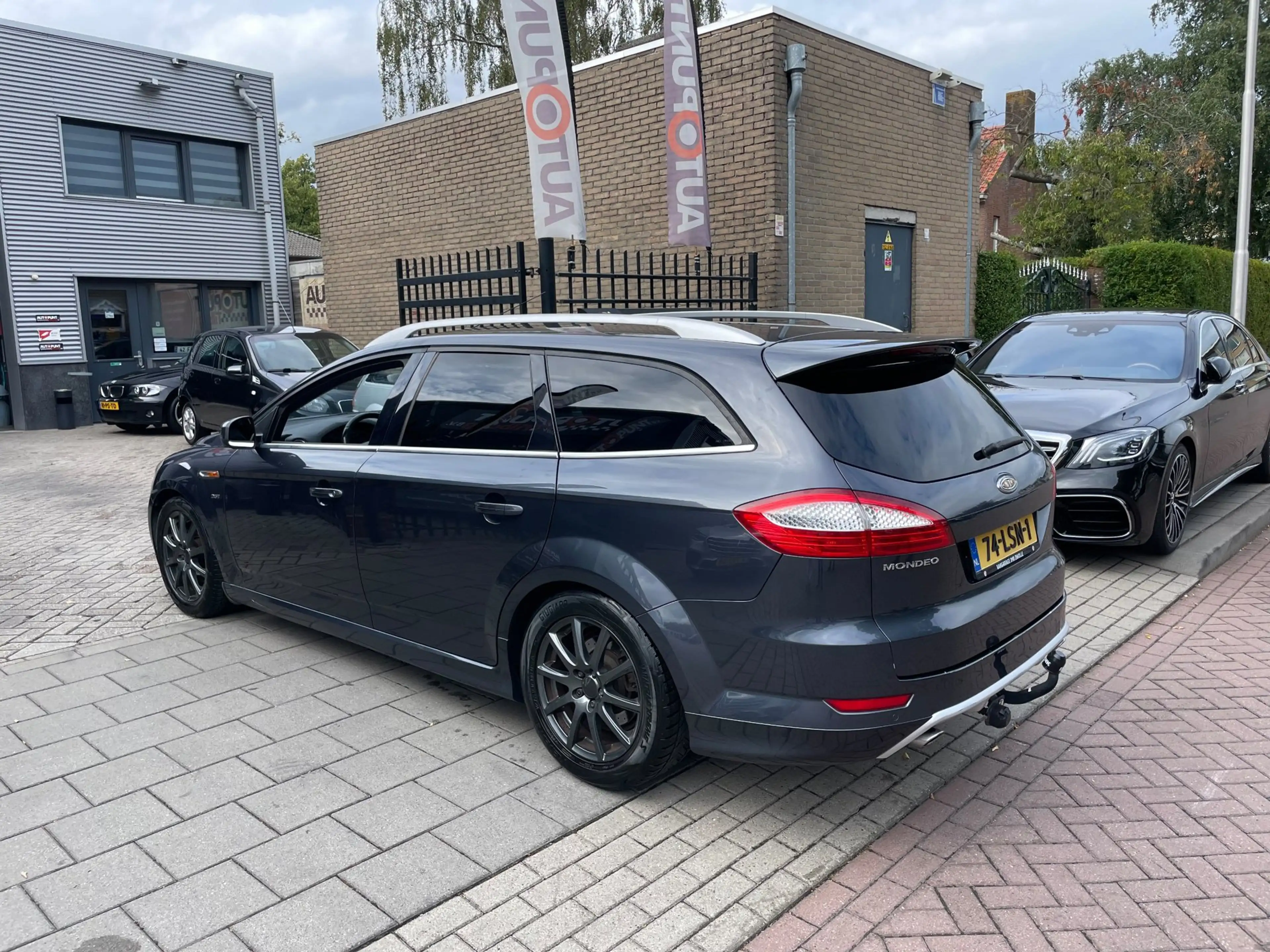 Ford Mondeo Wagon 2.5-20V Titanium Trekhaak Airco PDC NAP APK — photo 6