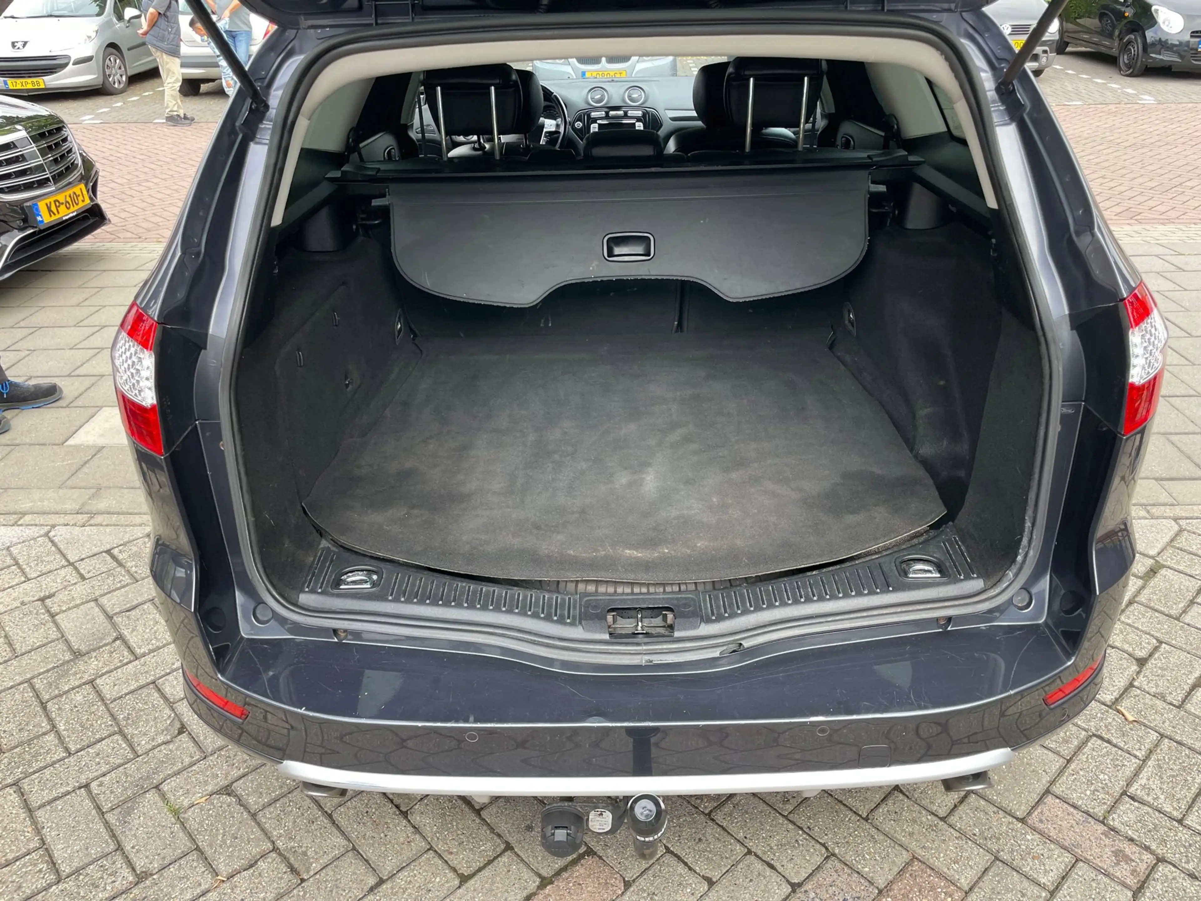 Ford Mondeo Wagon 2.5-20V Titanium Trekhaak Airco PDC NAP APK — photo 10