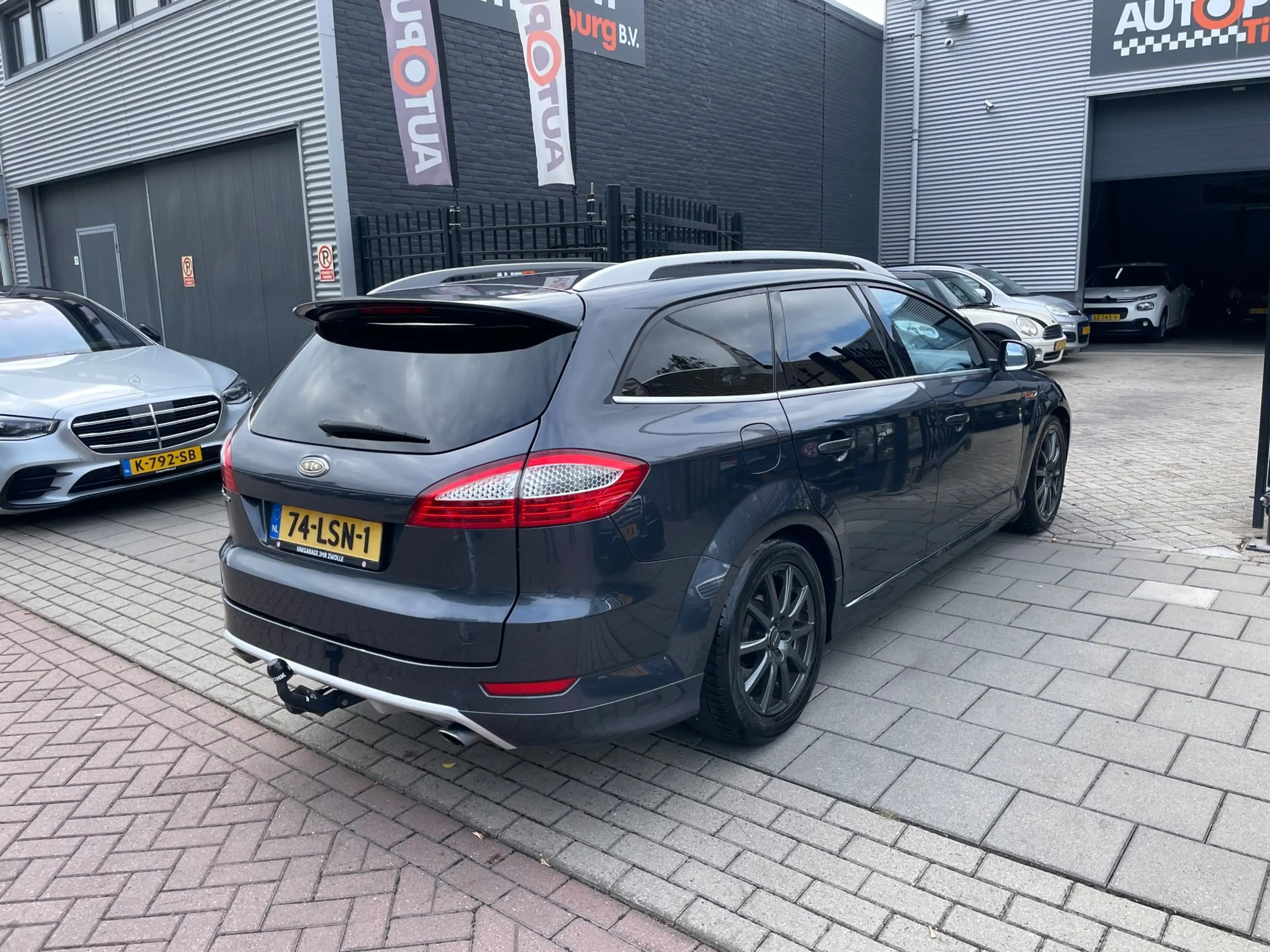 Ford Mondeo Wagon 2.5-20V Titanium Trekhaak Airco PDC NAP APK — photo 4