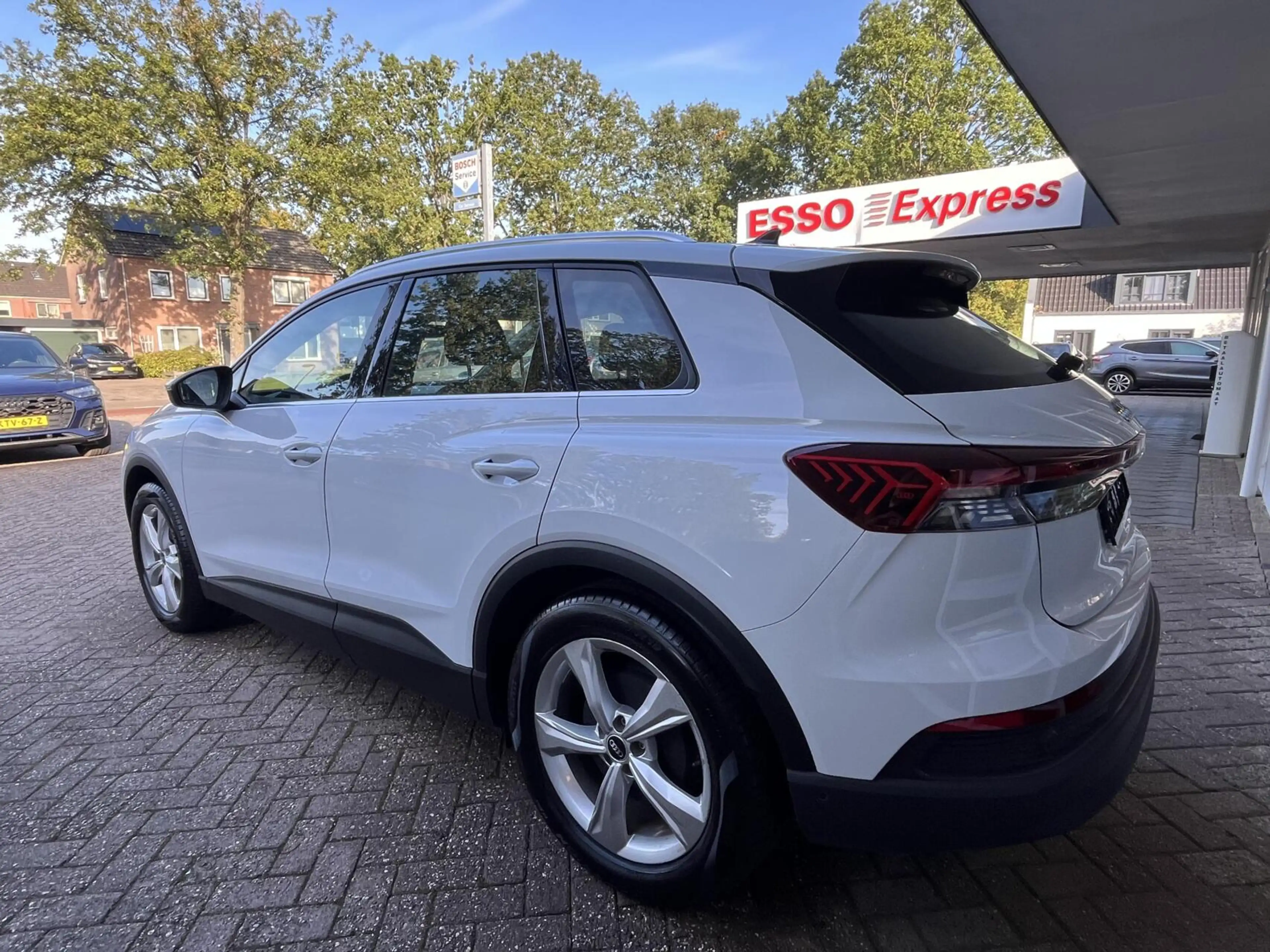Audi Q4 e-tron 40 Edition 77 kWh Camera, Carplay, Lm.. — photo 8