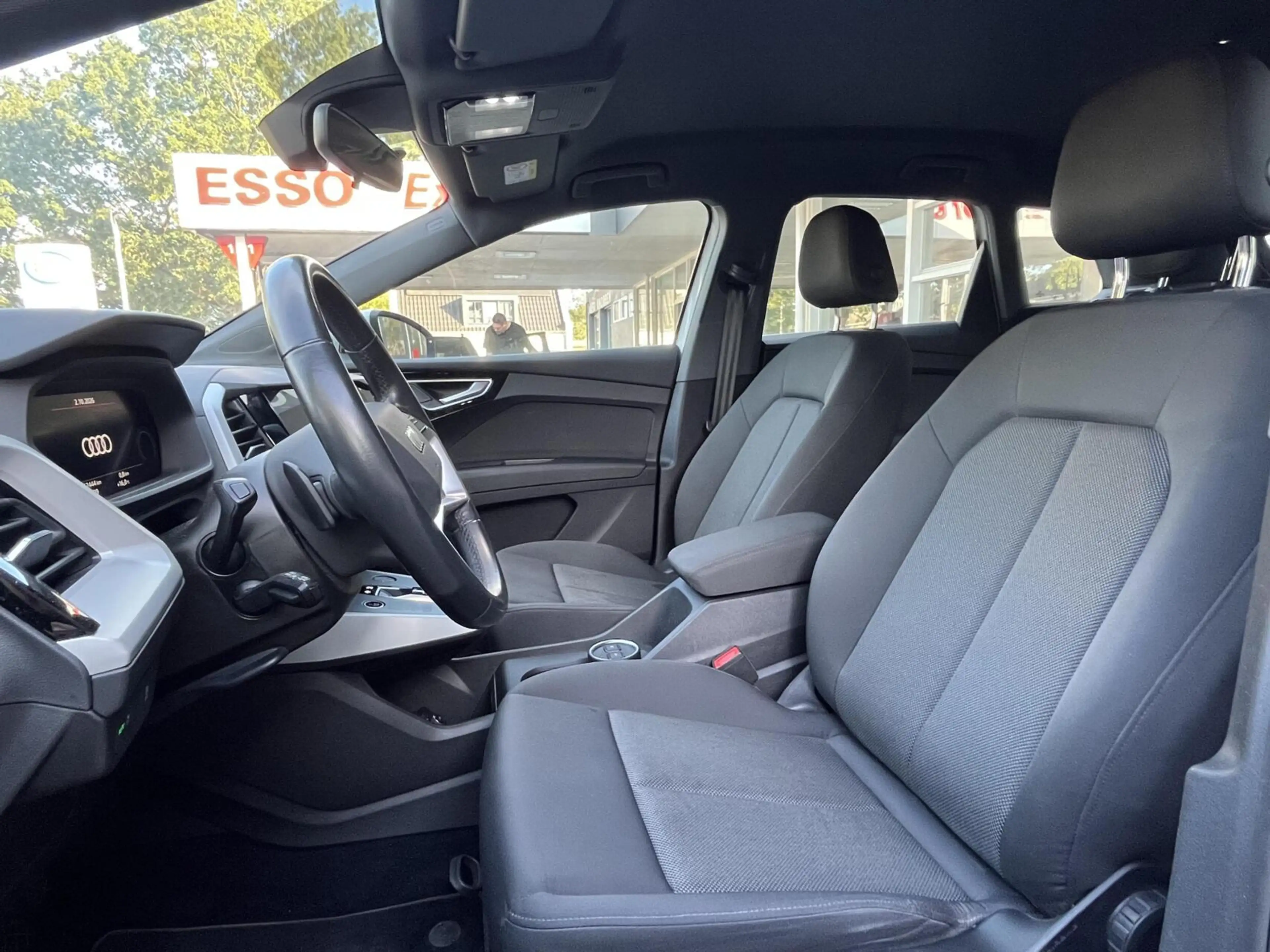 Audi Q4 e-tron 40 Edition 77 kWh Camera, Carplay, Lm.. — photo 4