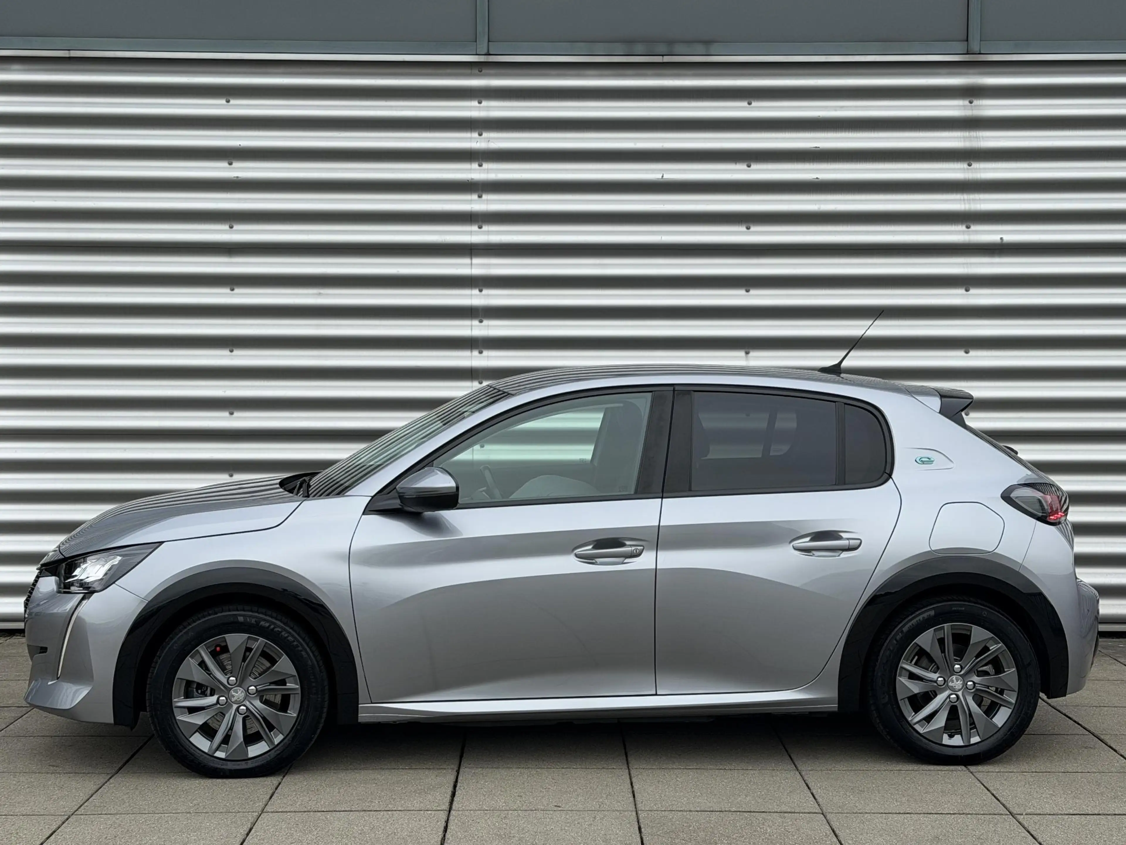 Peugeot e-208 EV Allure Pack 50 kWh | Cruise Control | Camera | — photo 5