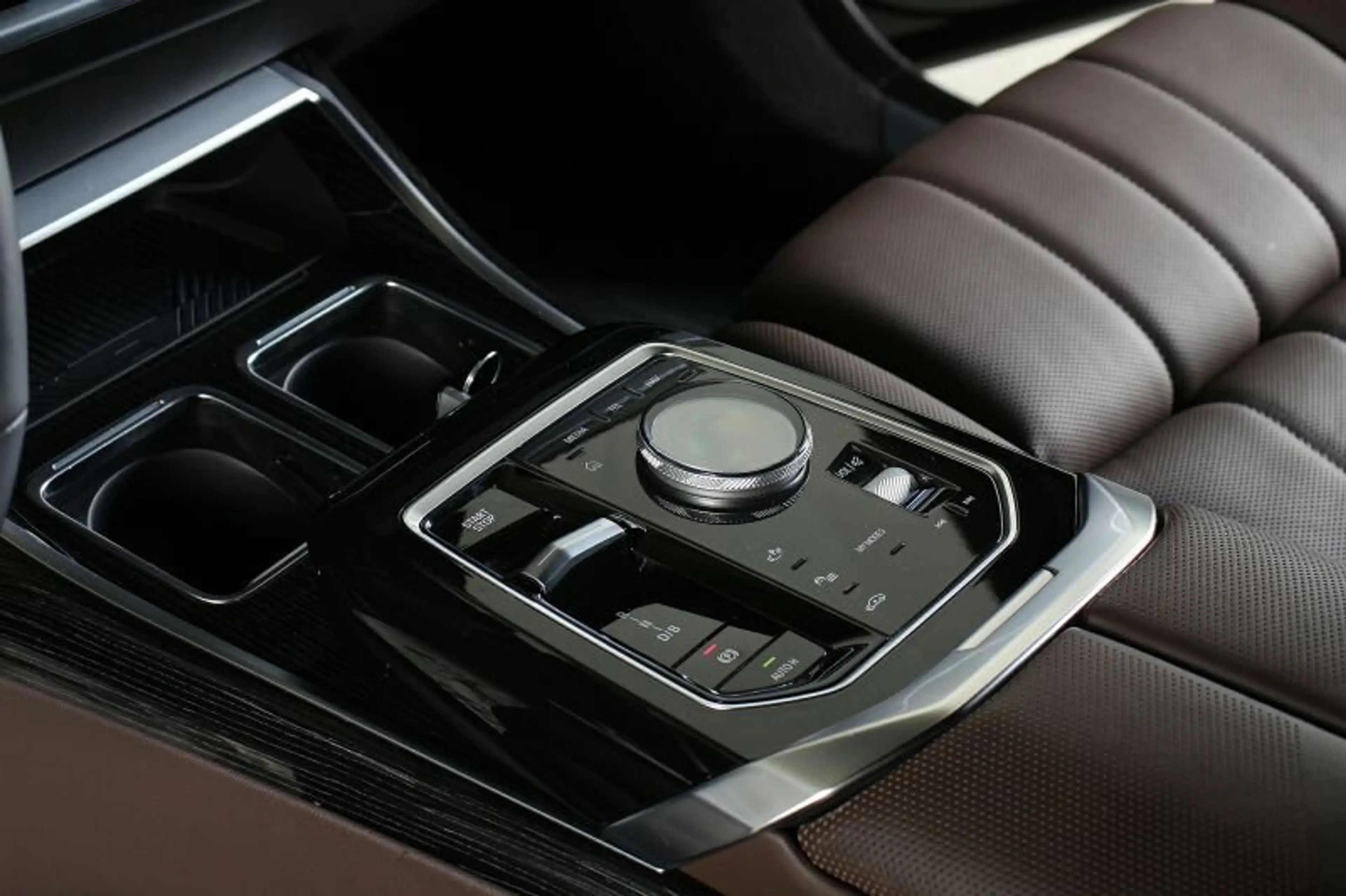 BMW i7 xDr. 60 M Sportpaket NP 175819.-  Lounge Seat — photo 15