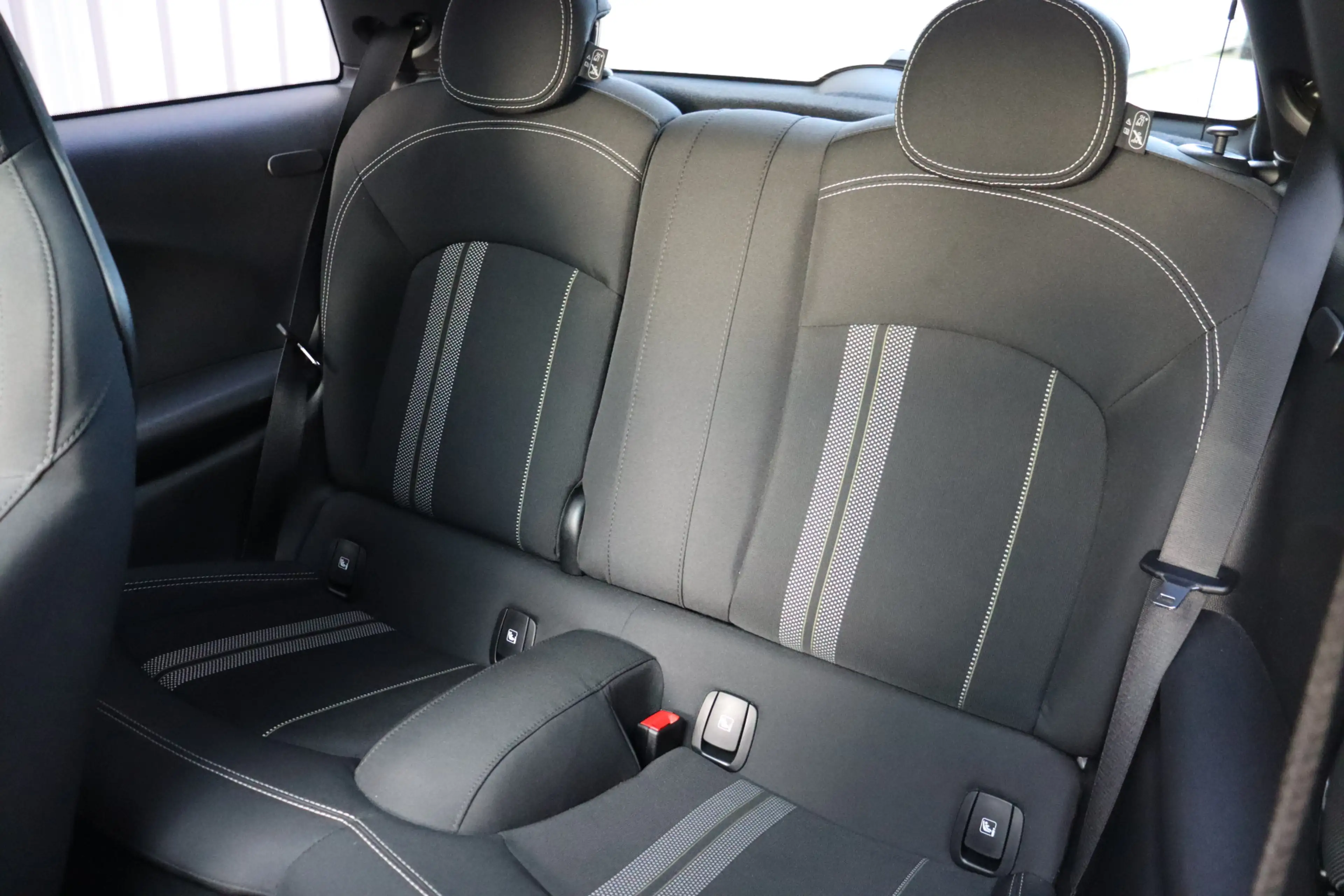 MINI John Cooper Works Hatchback JCW Rockingham GT Automaat / Premium Pak — photo 6