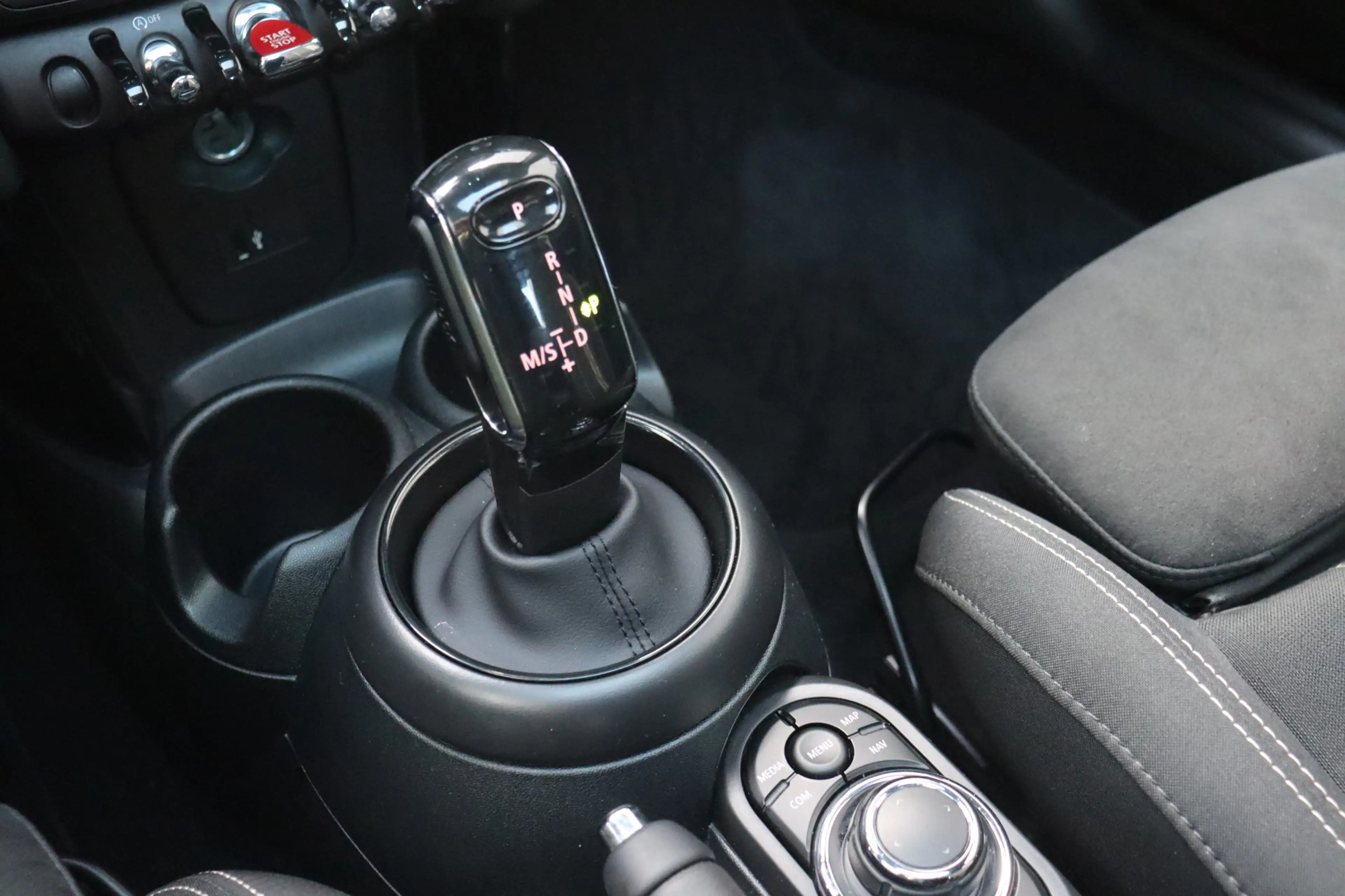 MINI John Cooper Works Hatchback JCW Rockingham GT Automaat / Premium Pak — photo 15
