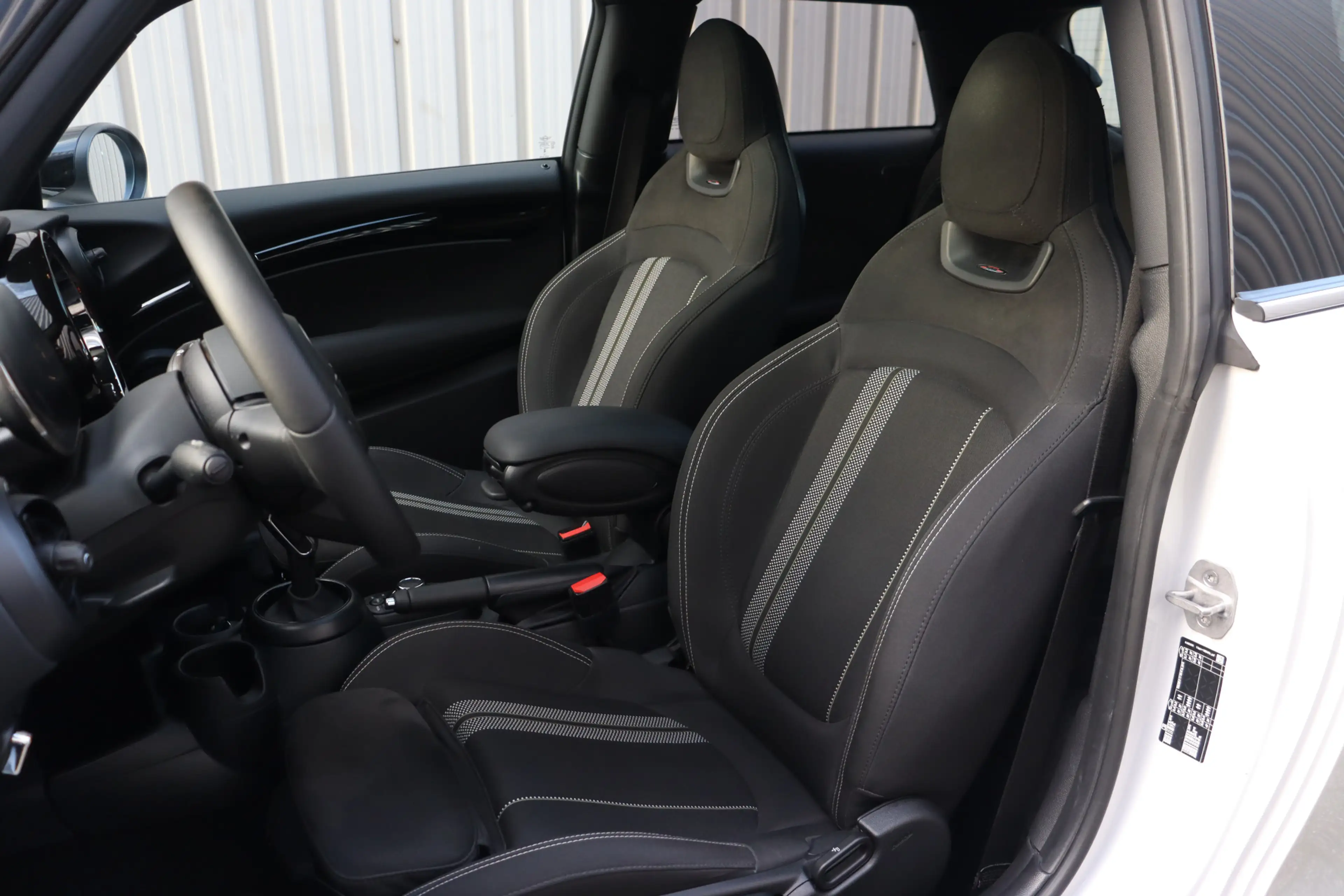 MINI John Cooper Works Hatchback JCW Rockingham GT Automaat / Premium Pak — photo 4