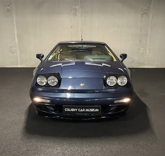 Lotus Esprit