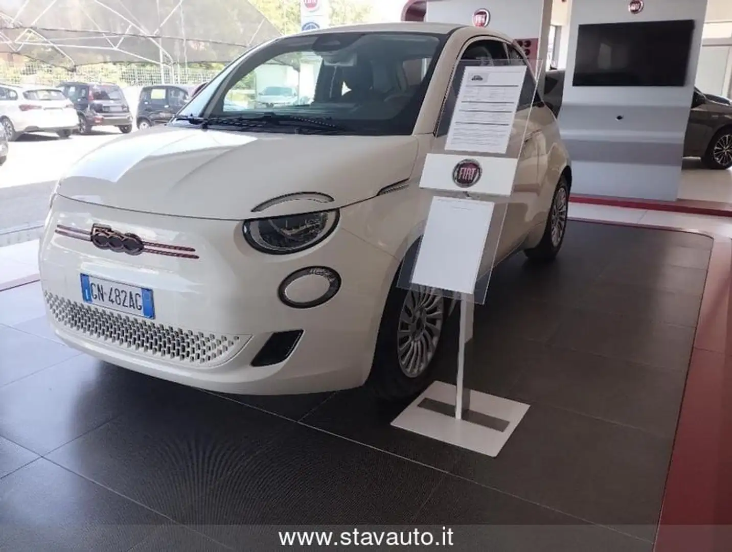 Fiat 500e ICON 320km - 100% Elettrica Bianco - 1