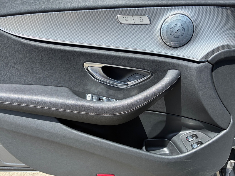 Mercedes-Benz E 400 d 4M T Avantg. HUD AHK Panorama Distronic — photo 5