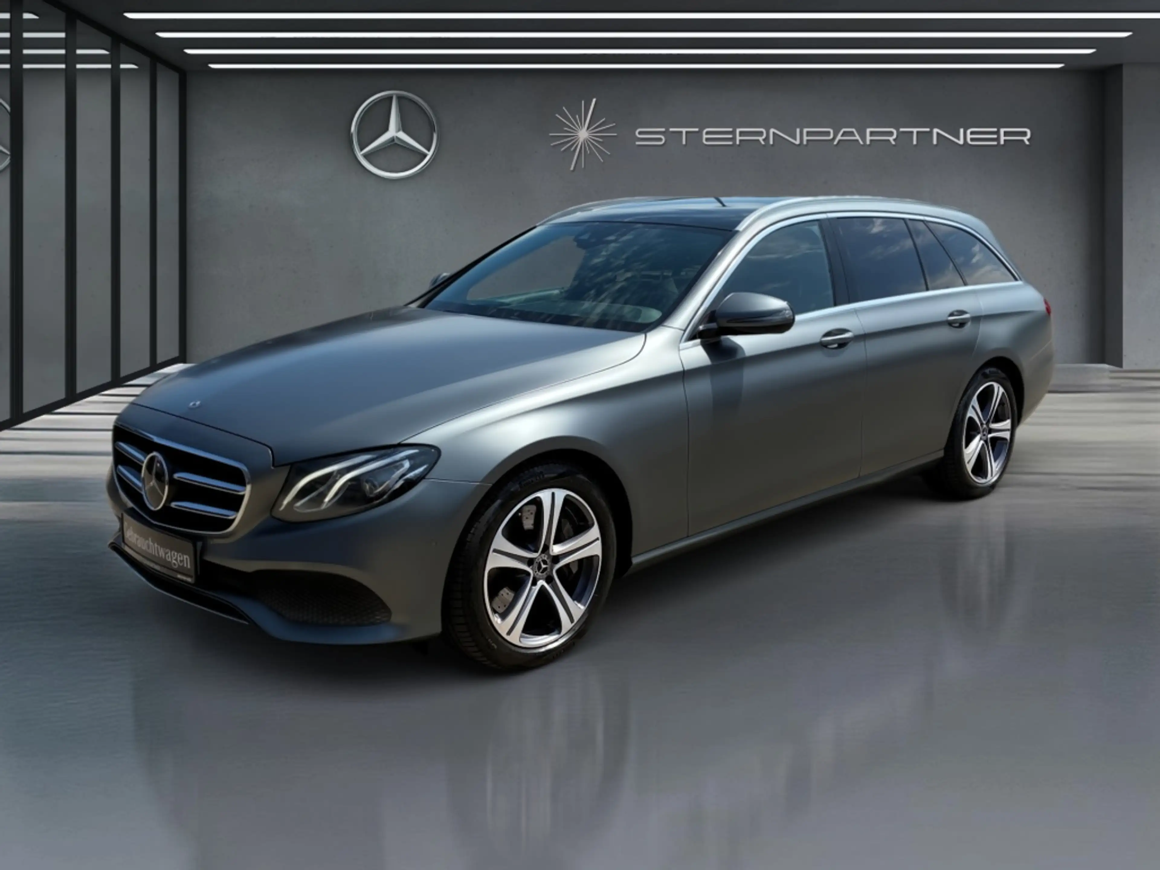 Mercedes-Benz E 400 d 4M T Avantg. HUD AHK Panorama Distronic