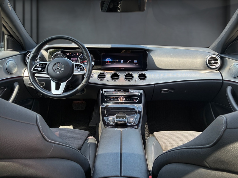 Mercedes-Benz E 400 d 4M T Avantg. HUD AHK Panorama Distronic — photo 14