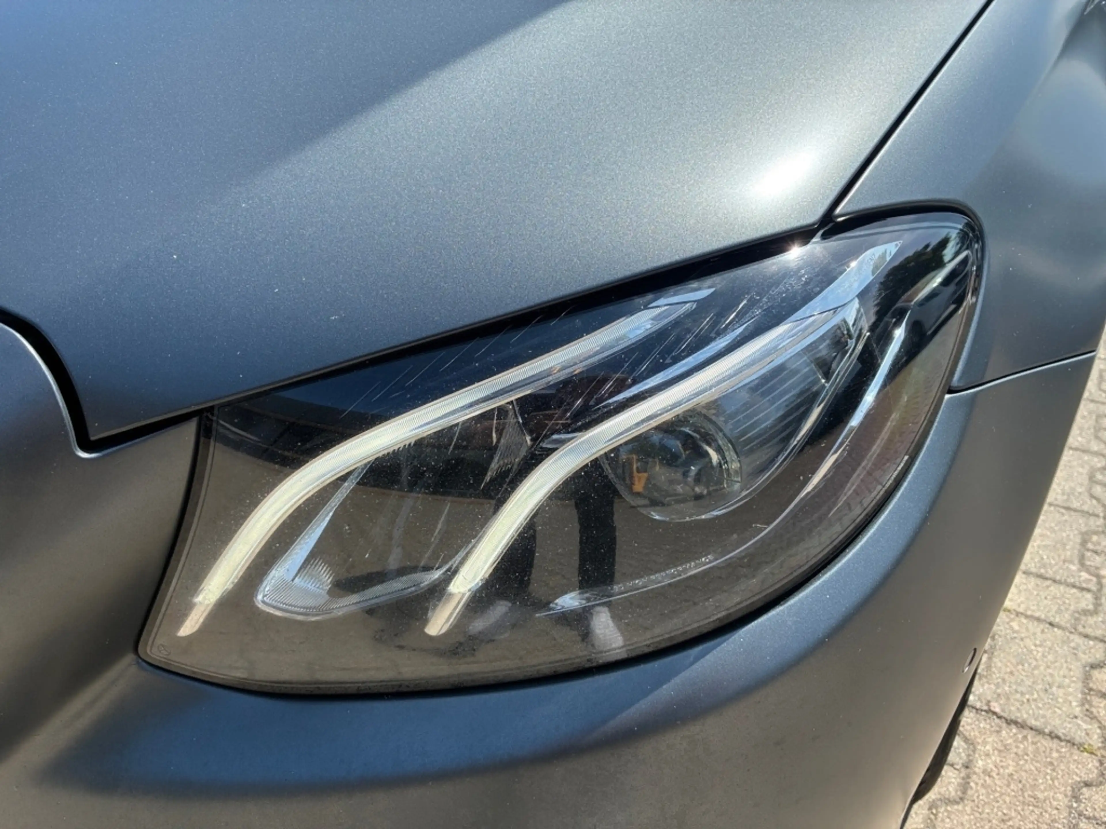Mercedes-Benz E 400 d 4M T Avantg. HUD AHK Panorama Distronic — photo 2