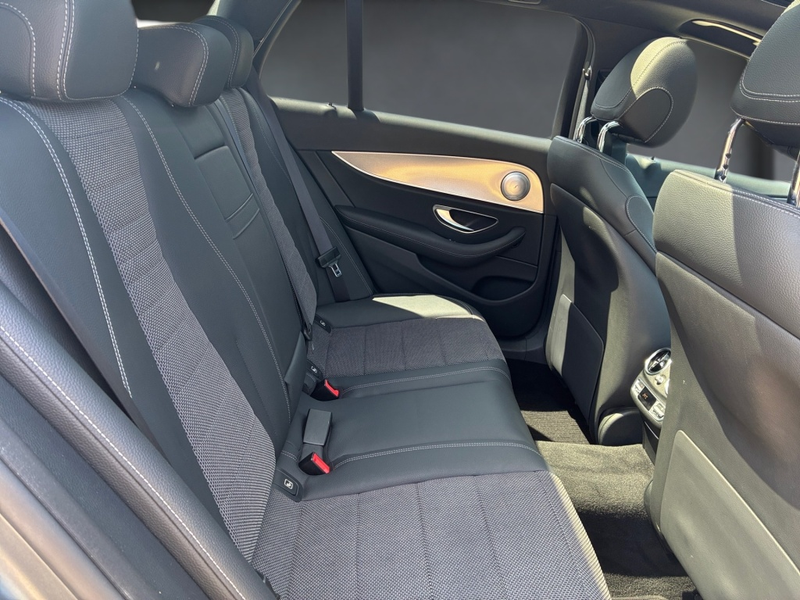 Mercedes-Benz E 400 d 4M T Avantg. HUD AHK Panorama Distronic — photo 13