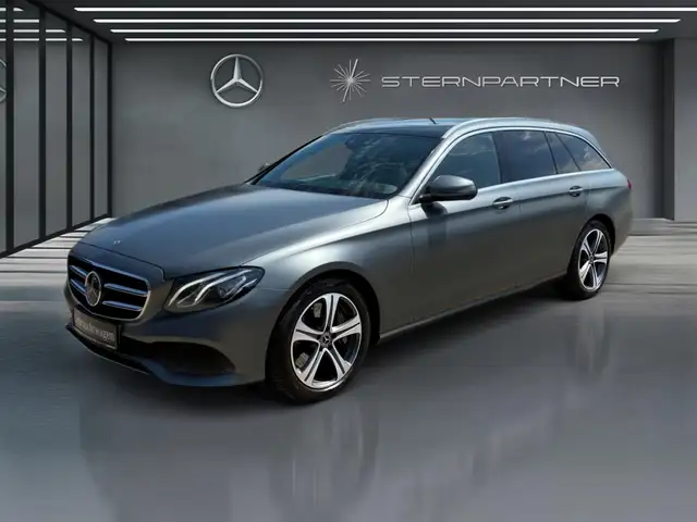 Mercedes-Benz E 400 d 4M T nur an Gewerbe HUD AHK Pano Distro