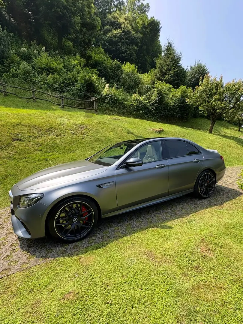 Mercedes-Benz E 63 AMG S 4matic + auto Grigio - 1