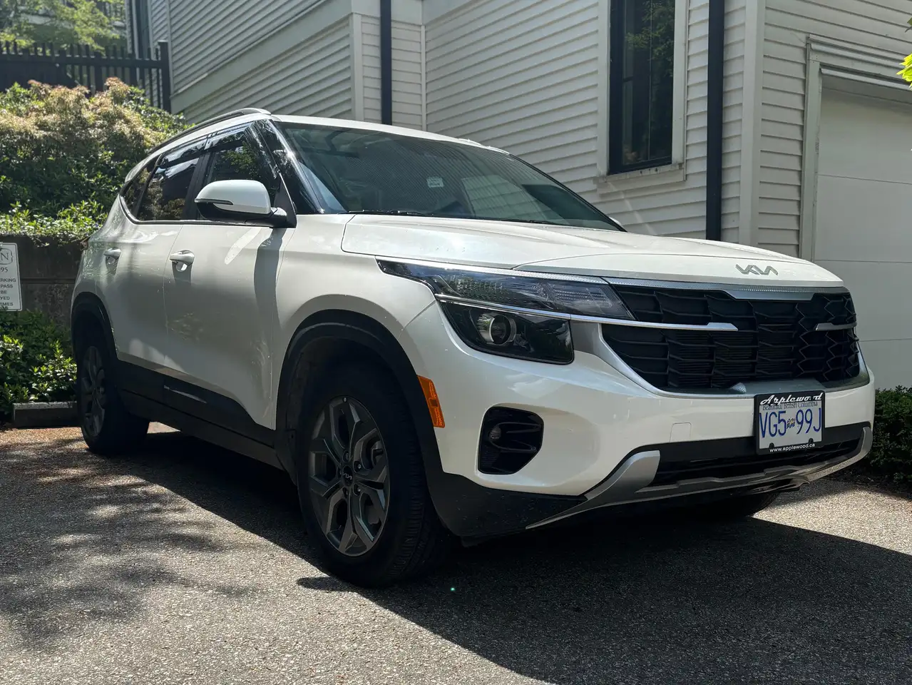 Kia Seltos снимка Kia Seltos