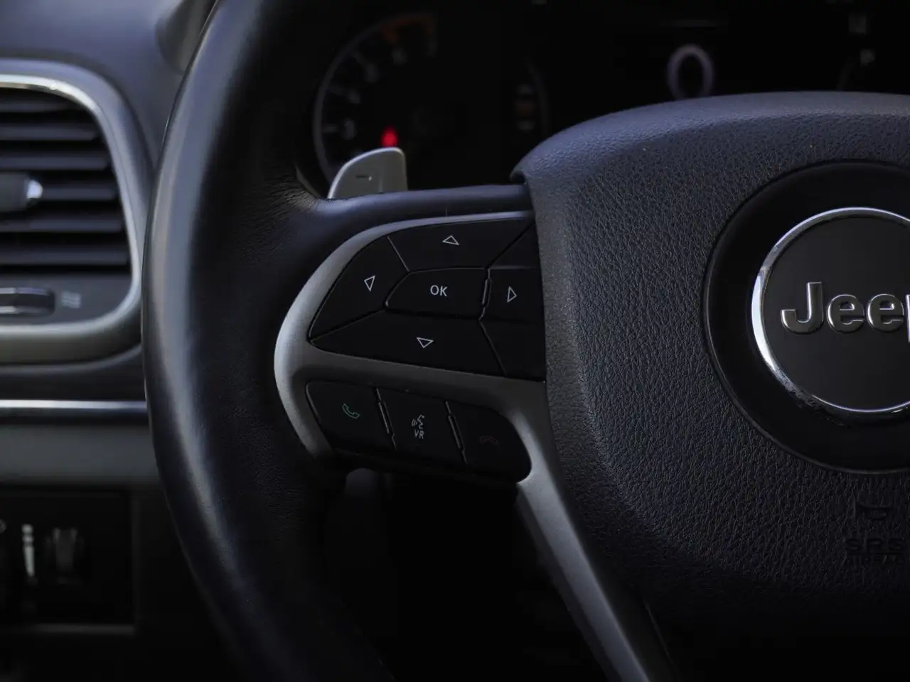Jeep Grand Cherokee снимка Jeep Grand Cherokee