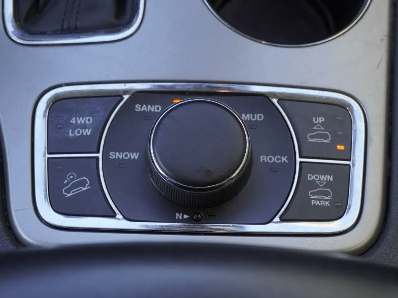 Jeep Grand Cherokee снимка Jeep Grand Cherokee