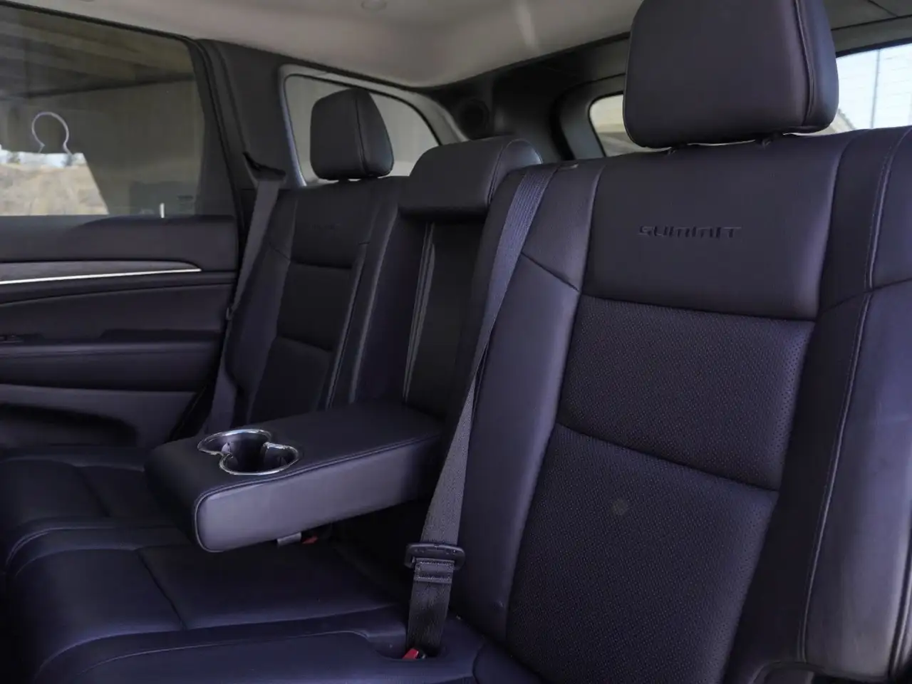 Jeep Grand Cherokee снимка Jeep Grand Cherokee