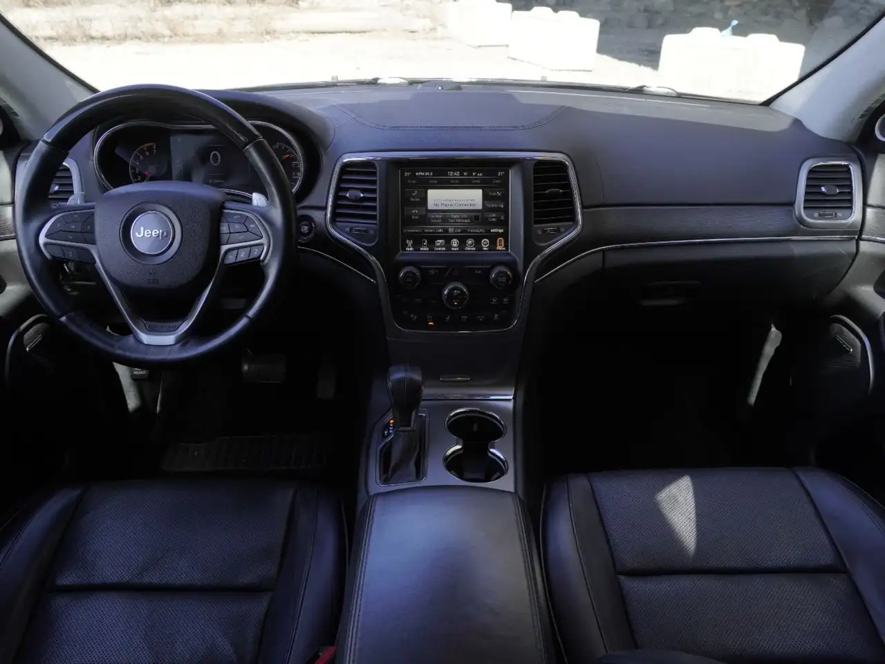 Jeep Grand Cherokee снимка Jeep Grand Cherokee