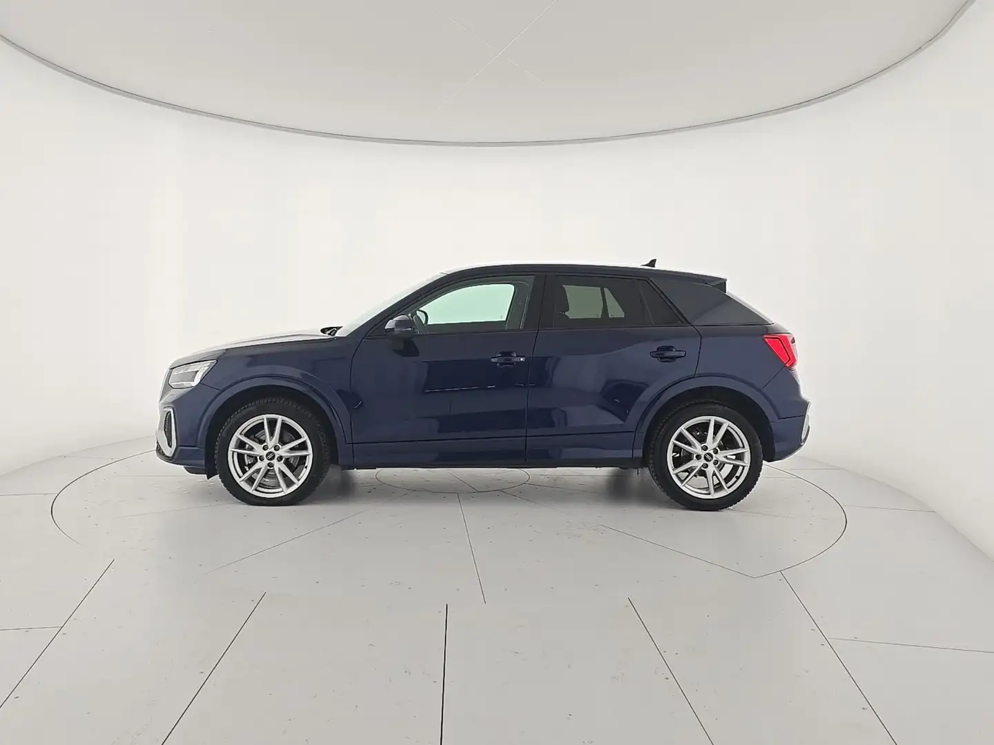 Audi Q2 35 TDI S tronic S line Edition Blu/Azzurro - 2