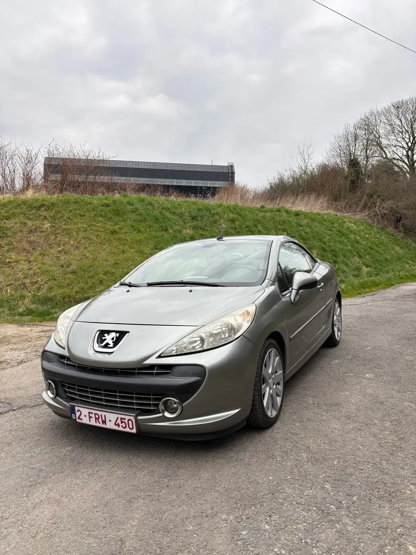Peugeot 207 CC 1.6 HDi FAP - 1