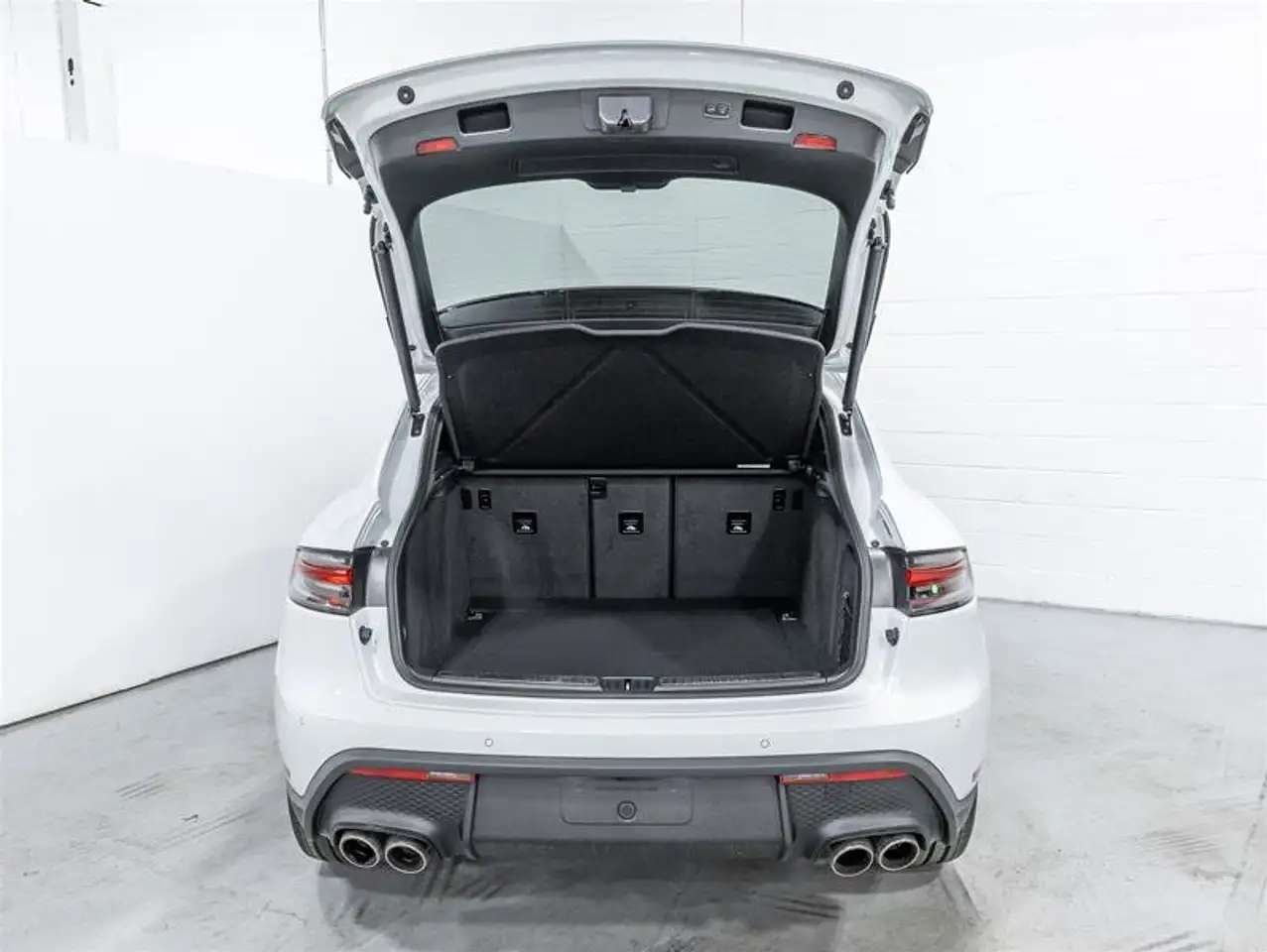 Porsche Macan снимка Porsche Macan