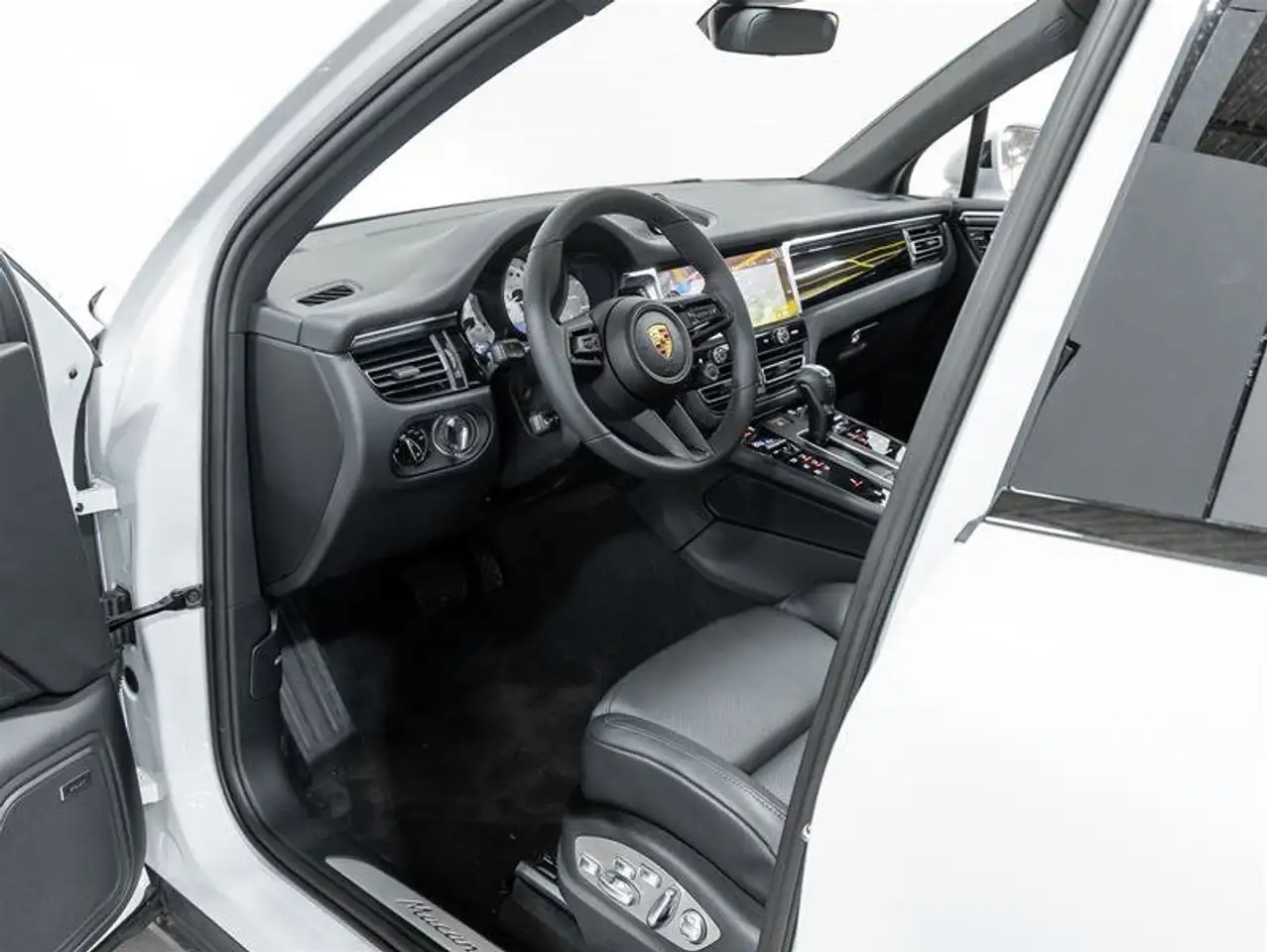 Porsche Macan снимка Porsche Macan