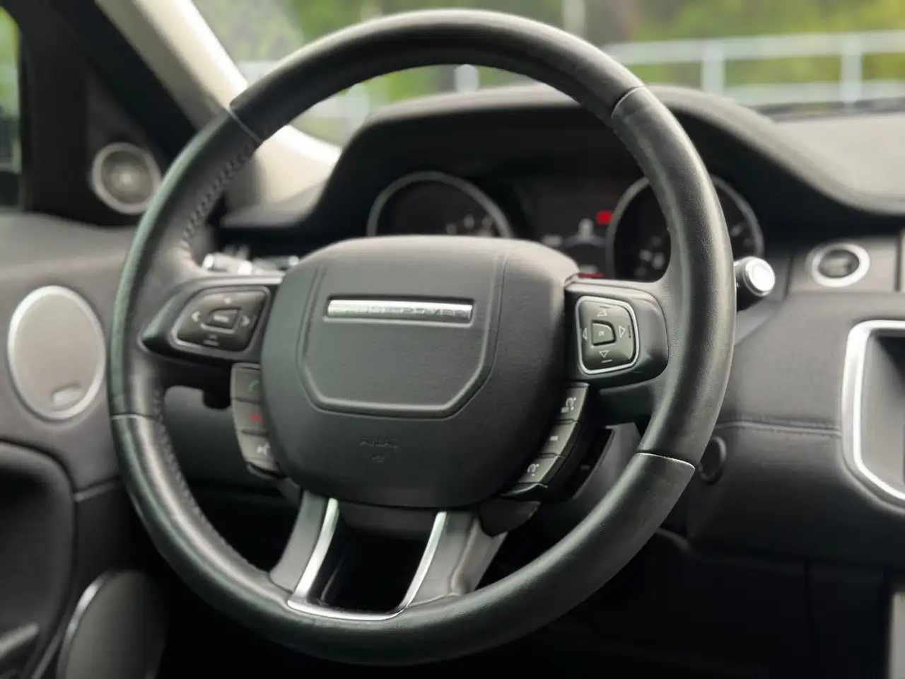 Land Rover Range Rover Evoque снимка Land Rover Range Rover Evoque